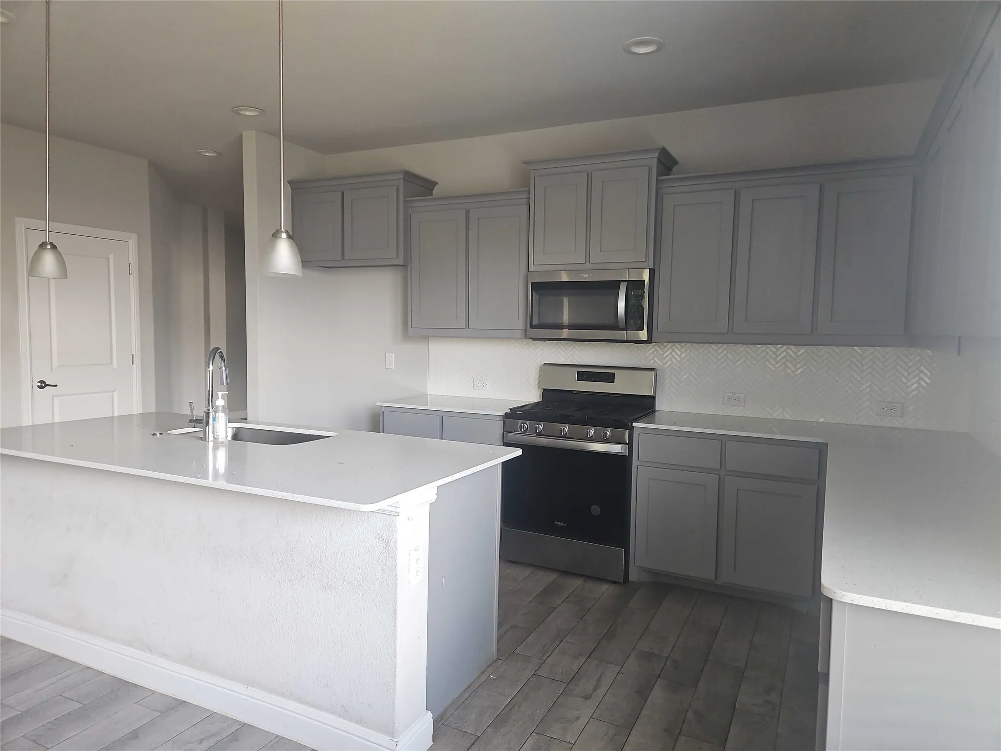 Single Family Residence For Sale in Ellis County , 302 Clayton Street, Glenn Heights, Texas 75154, 4 Bedroom, 2 Bathroom, 2 Garage spaces, 2,228 Sqft, built in 2022, Price $350,000, mls#21299136, Real Estate Agent in Glenn Heights, Homes For Sale in Ellis county, Homes For Sale in Glenn Heights, Realtor in Glenn Heights Texas, Real Estate Brokerage Independent Realty Texas, Luminita Cordes Realtor