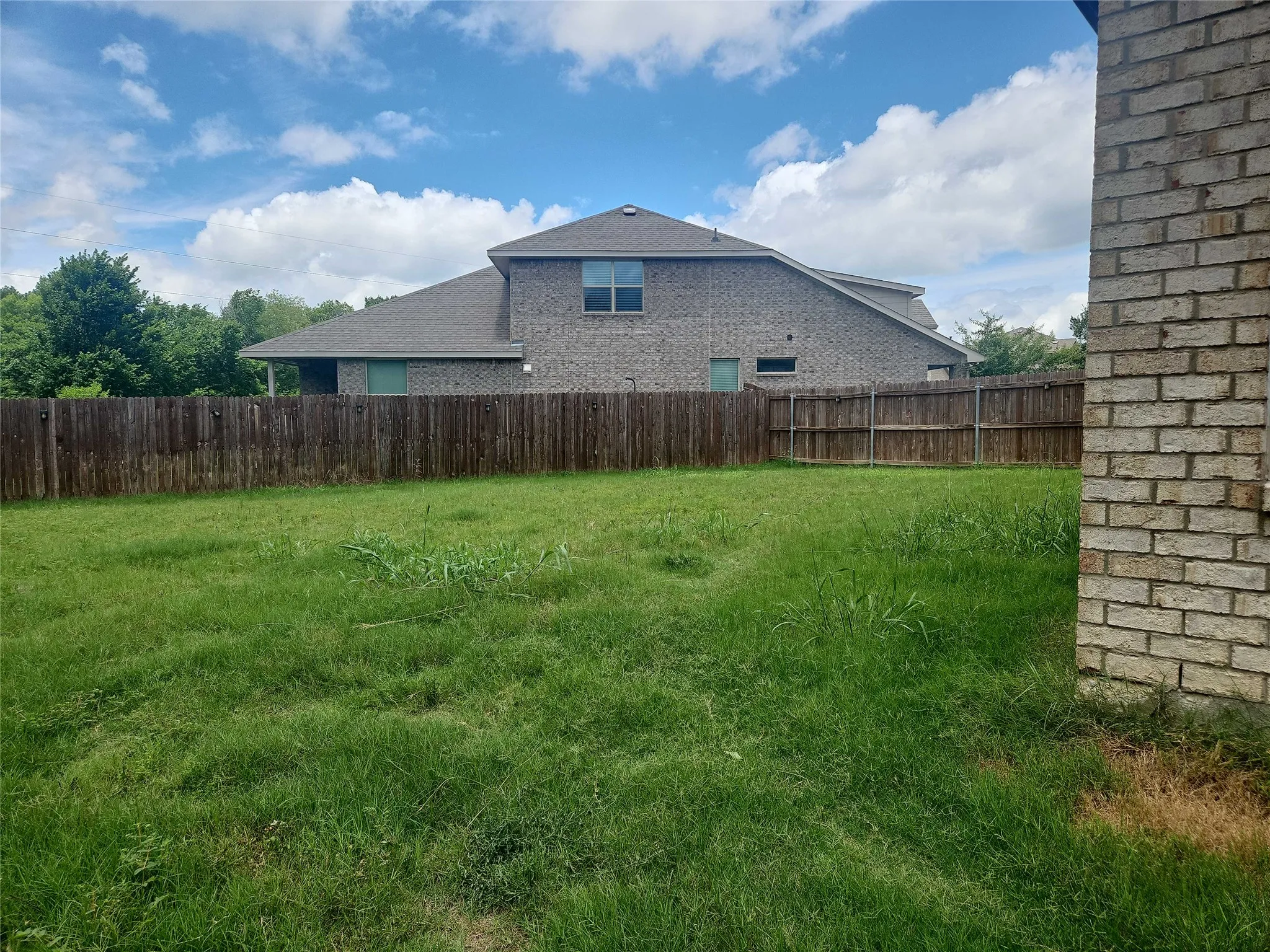 Single Family Residence For Sale in Ellis County , 302 Clayton Street, Glenn Heights, Texas 75154, 4 Bedroom, 2 Bathroom, 2 Garage spaces, 2,228 Sqft, built in 2022, Price $350,000, mls#21299136, Real Estate Agent in Glenn Heights, Homes For Sale in Ellis county, Homes For Sale in Glenn Heights, Realtor in Glenn Heights Texas, Real Estate Brokerage Independent Realty Texas, Luminita Cordes Realtor