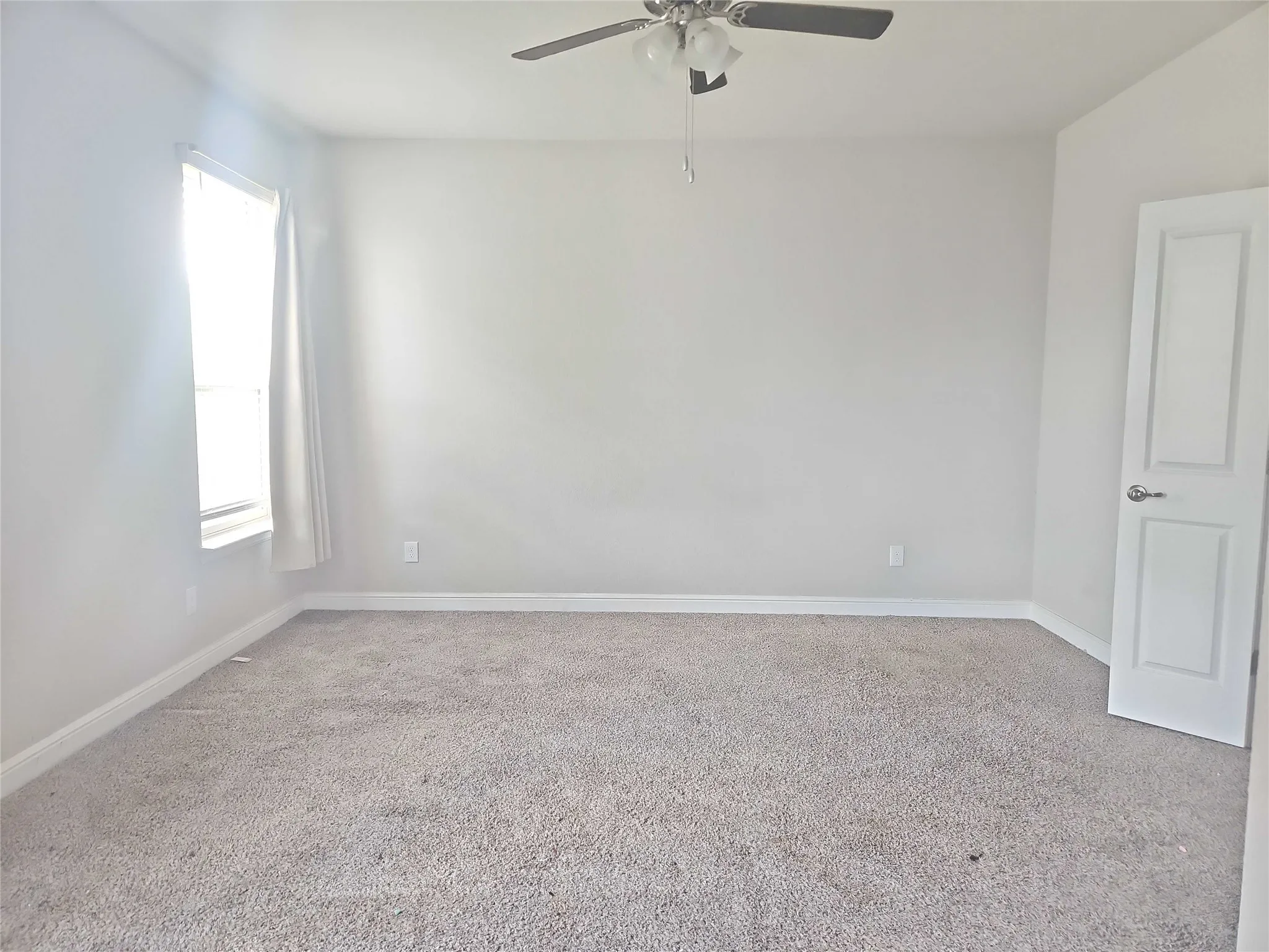 Single Family Residence For Sale in Ellis County , 302 Clayton Street, Glenn Heights, Texas 75154, 4 Bedroom, 2 Bathroom, 2 Garage spaces, 2,228 Sqft, built in 2022, Price $350,000, mls#21299136, Real Estate Agent in Glenn Heights, Homes For Sale in Ellis county, Homes For Sale in Glenn Heights, Realtor in Glenn Heights Texas, Real Estate Brokerage Independent Realty Texas, Luminita Cordes Realtor