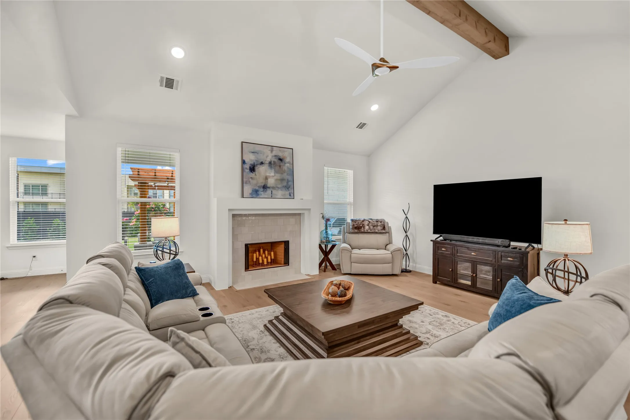 Single Family Residence For Sale in Parker County , 105 W Furlong, Willow Park, Texas 76087, 3 Bedroom, 2 Bathroom, 2 Garage spaces, 2,262 Sqft, built in 2025, mls#21297517, Real Estate Agent in Willow Park, Homes For Sale in Parker county, Homes For Sale in Willow Park, Realtor in Willow Park Texas, Real Estate Brokerage Independent Realty Texas, Luminita Cordes Realtor
