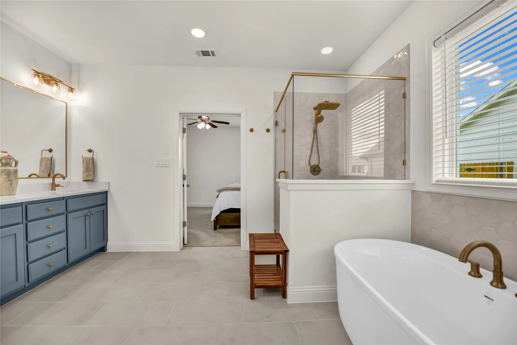 Single Family Residence For Sale in Parker County , 105 W Furlong, Willow Park, Texas 76087, 3 Bedroom, 2 Bathroom, 2 Garage spaces, 2,262 Sqft, built in 2025, mls#21297517, Real Estate Agent in Willow Park, Homes For Sale in Parker county, Homes For Sale in Willow Park, Realtor in Willow Park Texas, Real Estate Brokerage Independent Realty Texas, Luminita Cordes Realtor