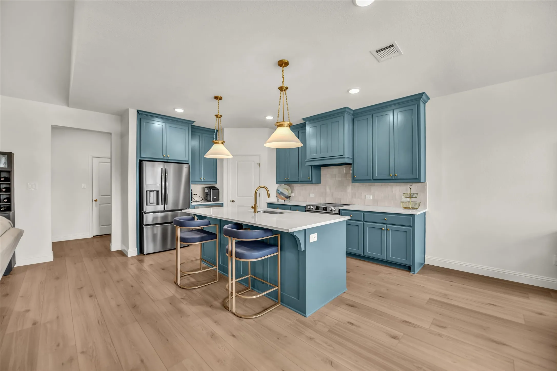 Single Family Residence For Sale in Parker County , 105 W Furlong, Willow Park, Texas 76087, 3 Bedroom, 2 Bathroom, 2 Garage spaces, 2,262 Sqft, built in 2025, mls#21297517, Real Estate Agent in Willow Park, Homes For Sale in Parker county, Homes For Sale in Willow Park, Realtor in Willow Park Texas, Real Estate Brokerage Independent Realty Texas, Luminita Cordes Realtor