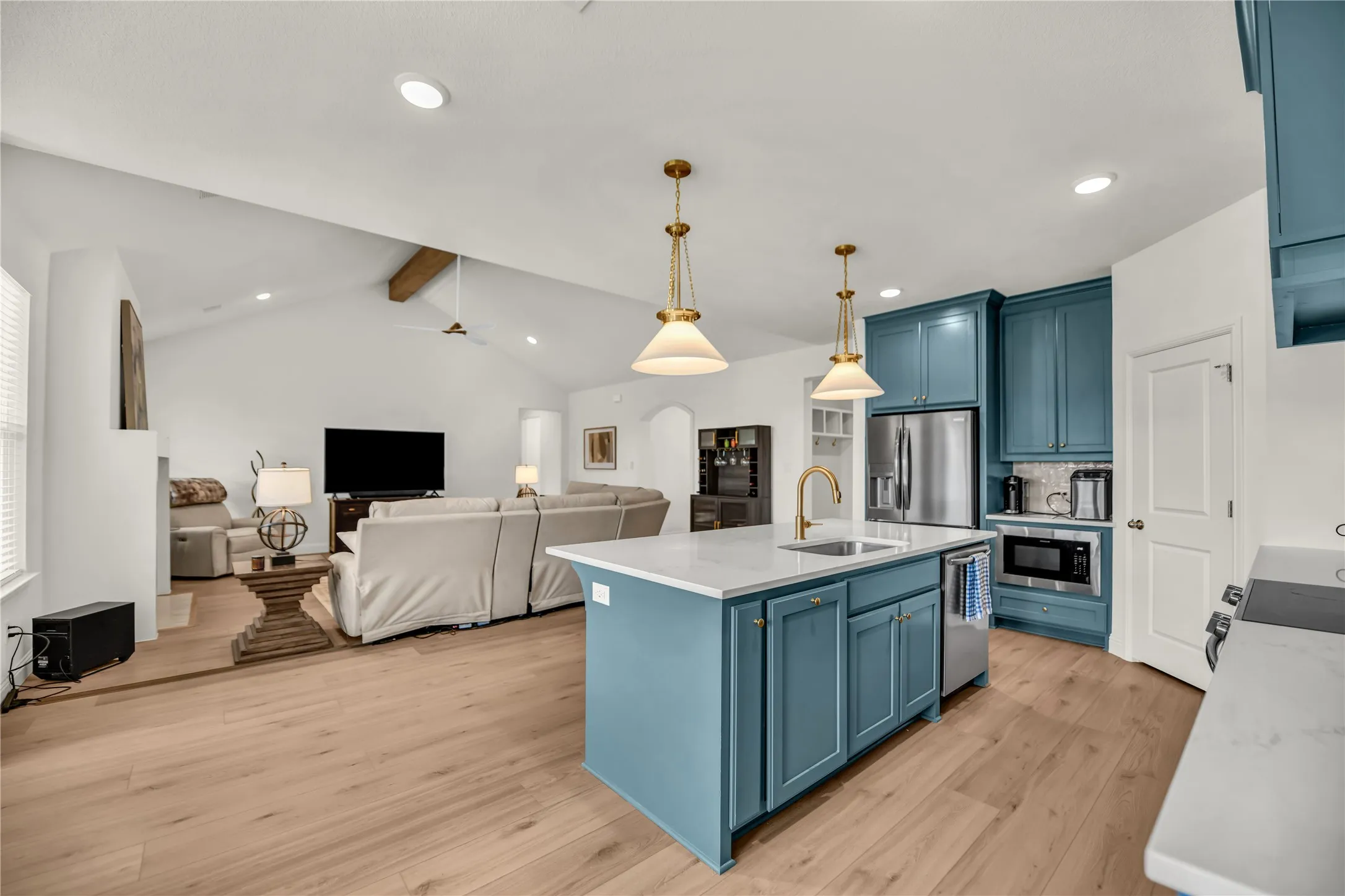 Single Family Residence For Sale in Parker County , 105 W Furlong, Willow Park, Texas 76087, 3 Bedroom, 2 Bathroom, 2 Garage spaces, 2,262 Sqft, built in 2025, mls#21297517, Real Estate Agent in Willow Park, Homes For Sale in Parker county, Homes For Sale in Willow Park, Realtor in Willow Park Texas, Real Estate Brokerage Independent Realty Texas, Luminita Cordes Realtor