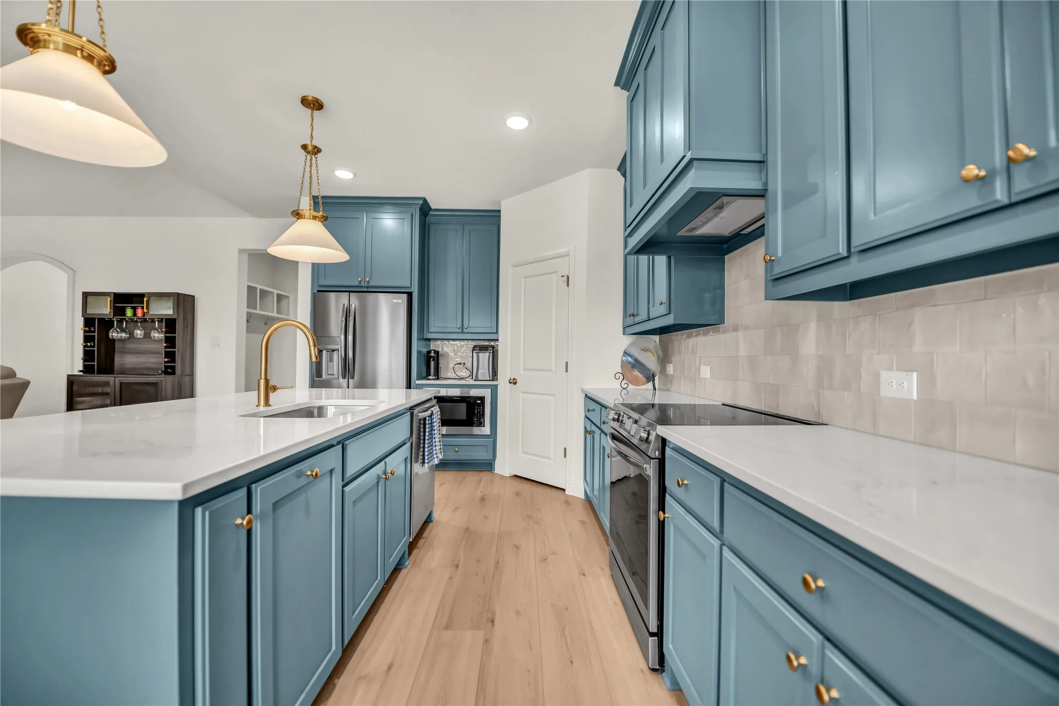 Single Family Residence For Sale in Parker County , 105 W Furlong, Willow Park, Texas 76087, 3 Bedroom, 2 Bathroom, 2 Garage spaces, 2,262 Sqft, built in 2025, mls#21297517, Real Estate Agent in Willow Park, Homes For Sale in Parker county, Homes For Sale in Willow Park, Realtor in Willow Park Texas, Real Estate Brokerage Independent Realty Texas, Luminita Cordes Realtor