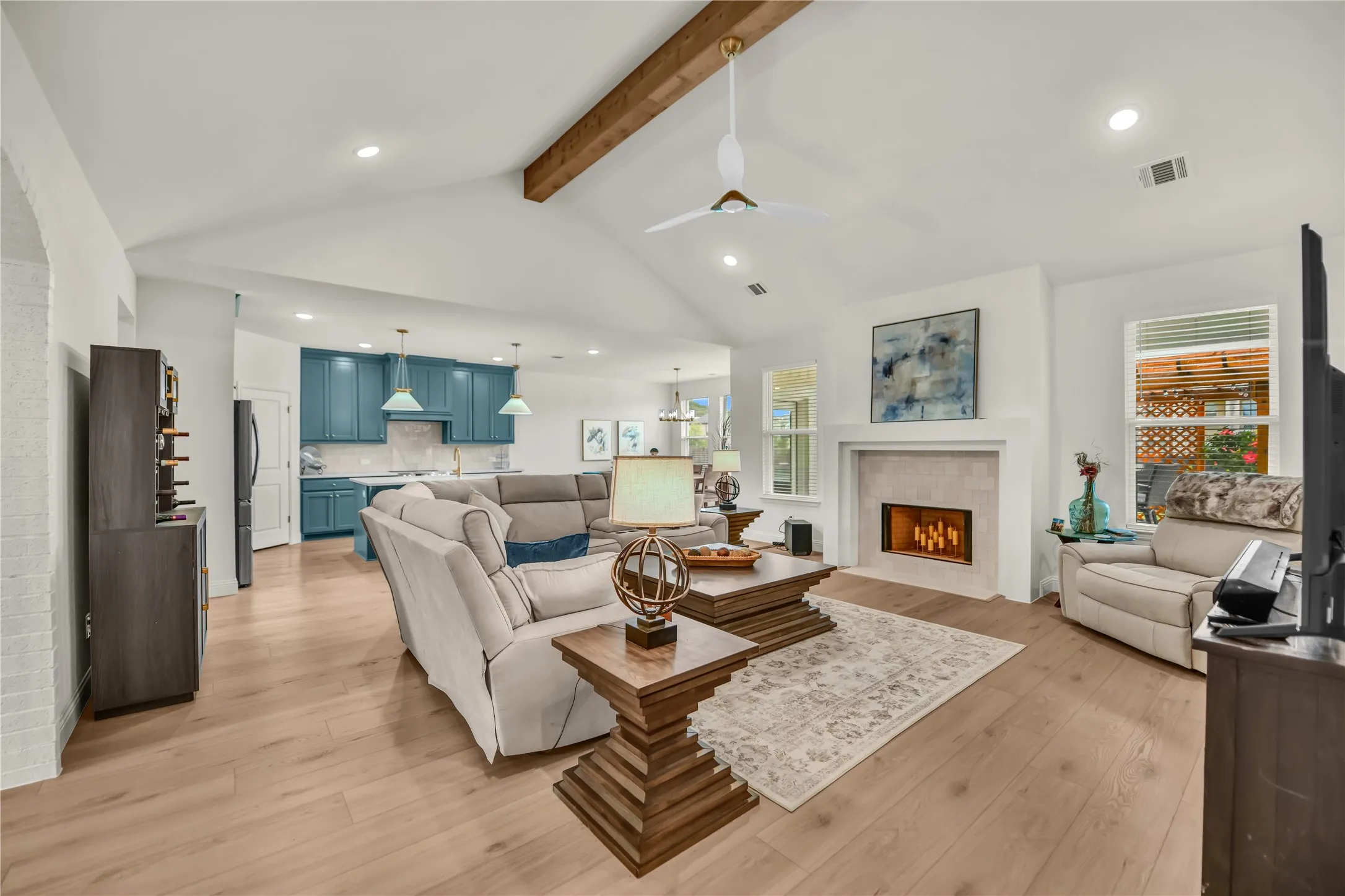 Single Family Residence For Sale in Parker County , 105 W Furlong, Willow Park, Texas 76087, 3 Bedroom, 2 Bathroom, 2 Garage spaces, 2,262 Sqft, built in 2025, mls#21297517, Real Estate Agent in Willow Park, Homes For Sale in Parker county, Homes For Sale in Willow Park, Realtor in Willow Park Texas, Real Estate Brokerage Independent Realty Texas, Luminita Cordes Realtor