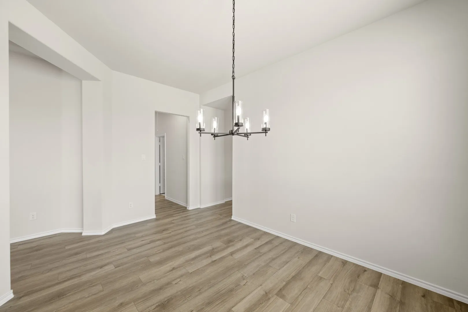 DFW-Hunters Ridge -Concept 1991-1000 Birchwood Drive-Dining-Risewell Homes-2