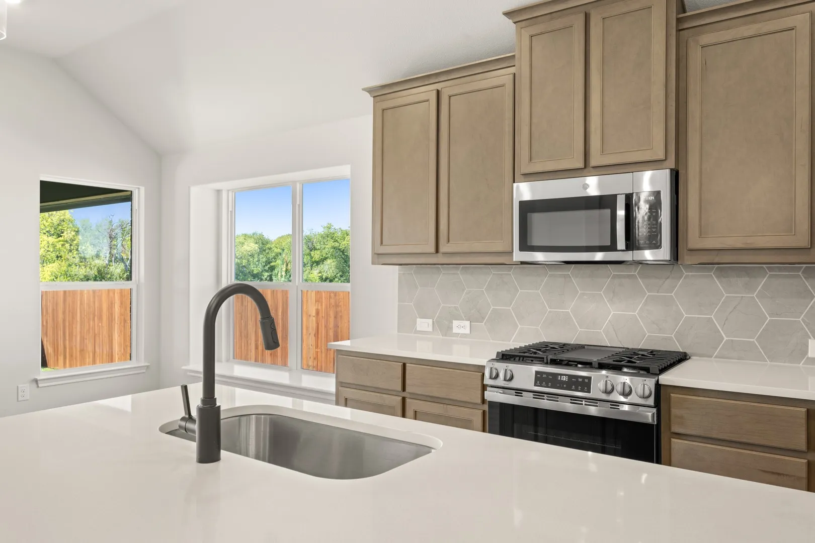 DFW-Hunters Ridge -Concept 1991-1000 Birchwood Drive-Kitchen-Risewell Homes-4