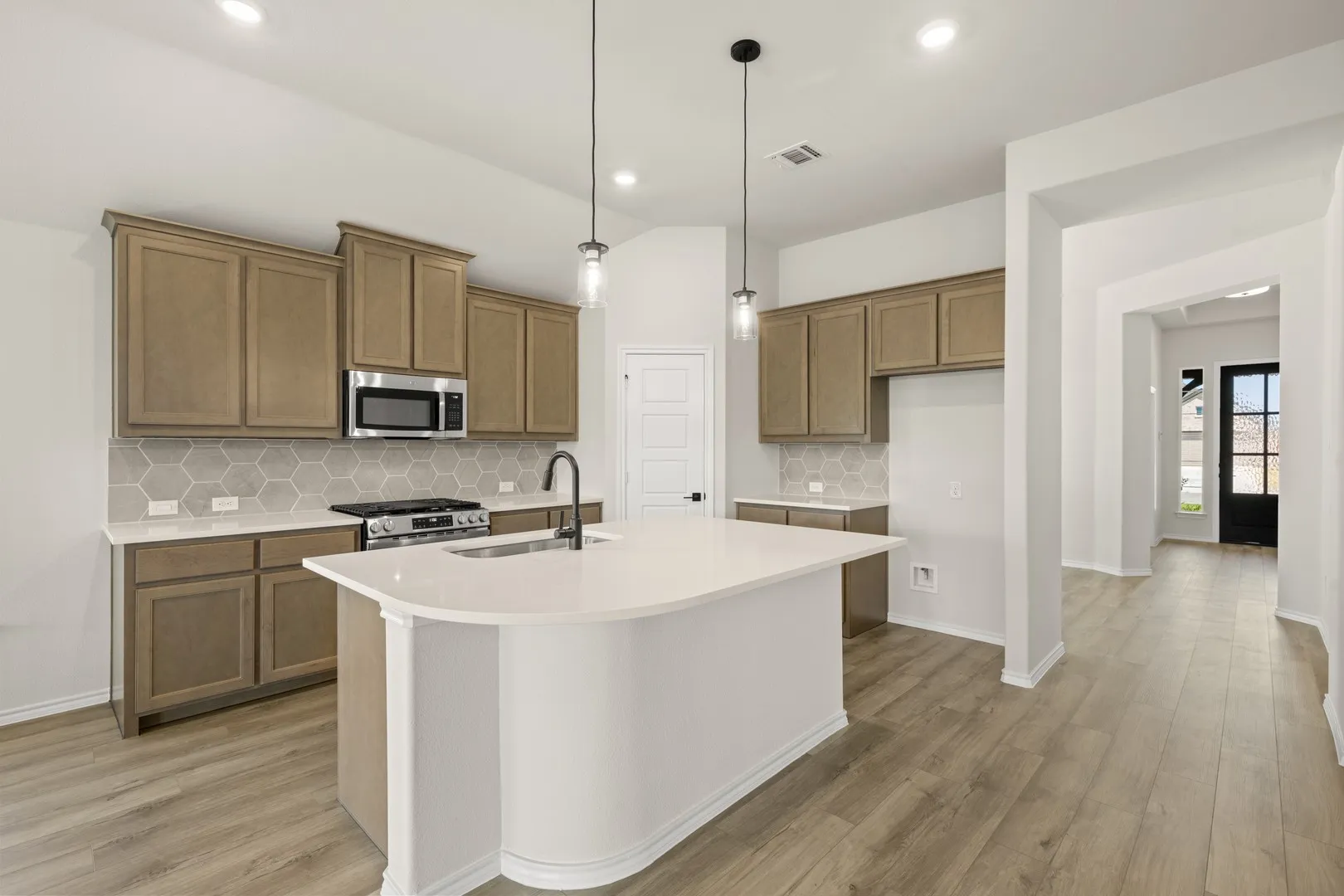 DFW-Hunters Ridge -Concept 1991-1000 Birchwood Drive-Kitchen-Risewell Homes-2