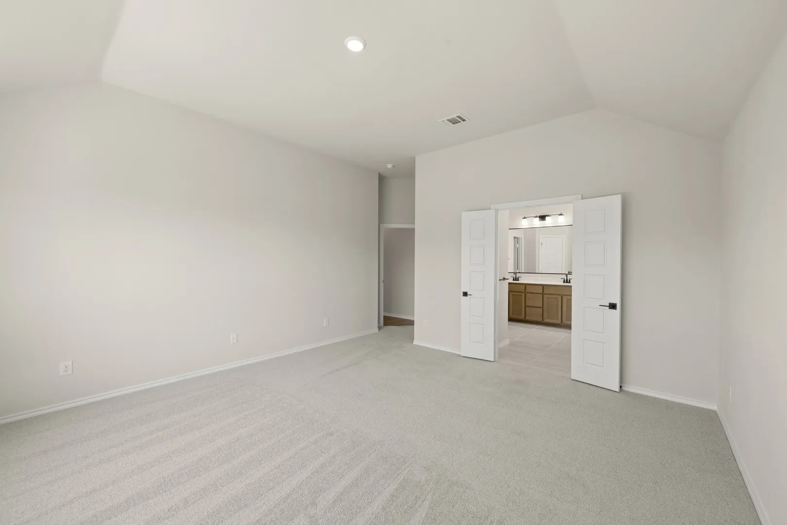 DFW-Hunters Ridge -Concept 1991-1000 Birchwood Drive-Primary Suite-Risewell Homes-2