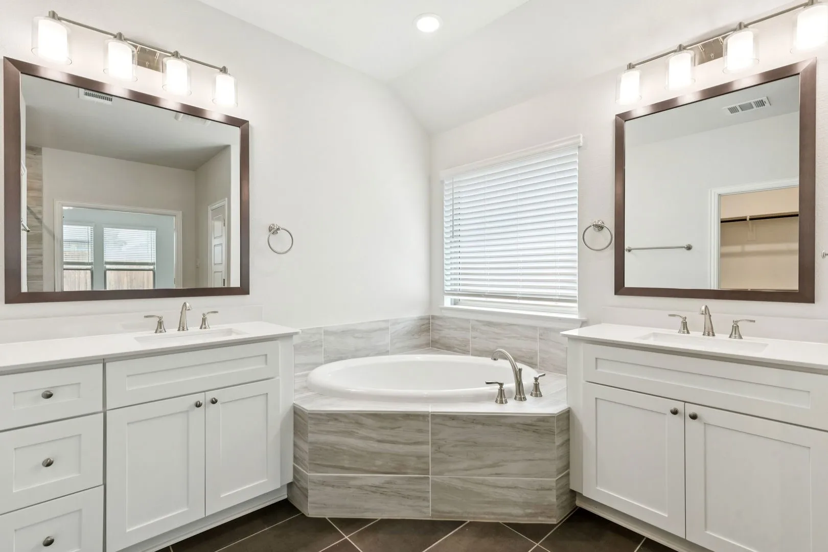 Single Family Residence For Sale in Ellis County , 649 Red Maple Road, Waxahachie, Texas 75165, 4 Bedroom, 3 Bathroom, 2 Garage spaces, 2,699 Sqft, built in 2026, mls#21299585, Real Estate Agent in Waxahachie, Homes For Sale in Ellis county, Homes For Sale in Waxahachie, Realtor in Waxahachie Texas, Real Estate Brokerage Independent Realty Texas, Luminita Cordes Realtor