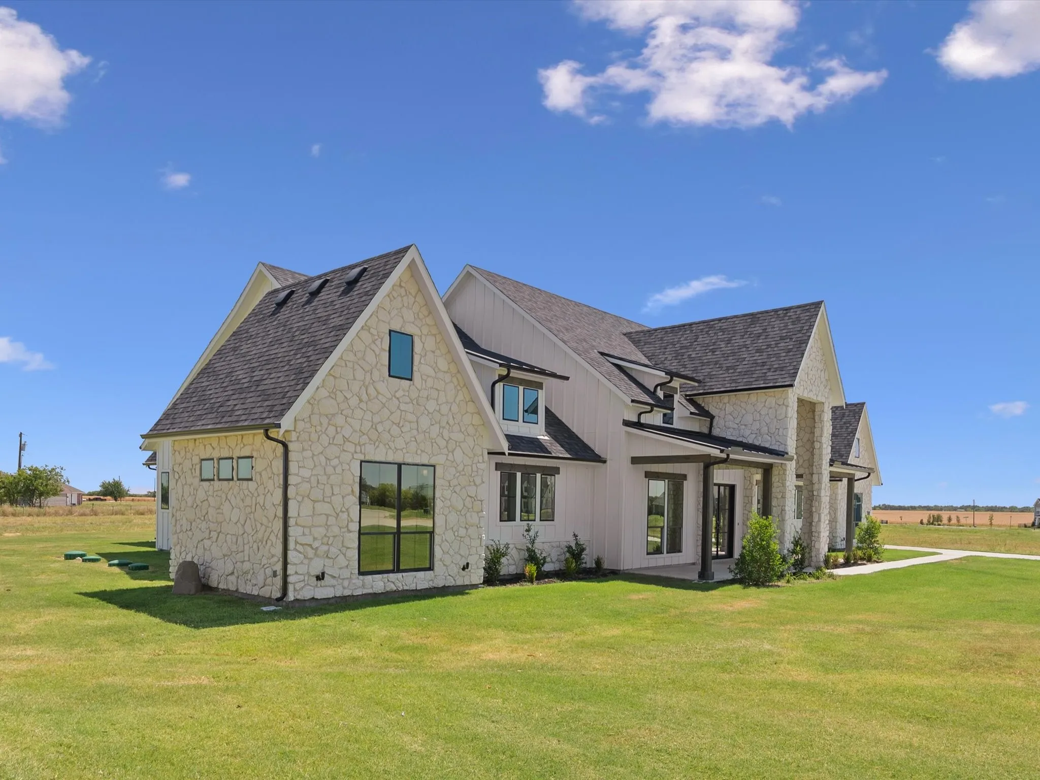 Single Family Residence For Sale in Collin County , 704 Cambridge Court, Nevada, Texas 75173, 4 Bedroom, 5 Bathroom, 3 Garage spaces, 4,722 Sqft, built in 2025, mls#21299300, Real Estate Agent in Nevada, Homes For Sale in Collin county, Homes For Sale in Nevada, Realtor in Nevada Texas, Real Estate Brokerage Independent Realty Texas, Luminita Cordes Realtor