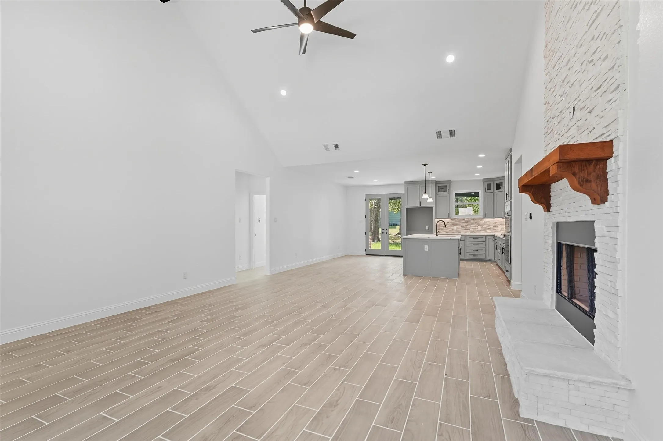 Single Family Residence For Sale in Hopkins County , 330 Mlk Drive, Sulphur Springs, Texas 75482, 4 Bedroom, 3 Bathroom, 2 Garage spaces, 1,950 Sqft, built in 2025, Price $420,000, mls#21299606, Real Estate Agent in Sulphur Springs, Homes For Sale in Hopkins county, Homes For Sale in Sulphur Springs, Realtor in Sulphur Springs Texas, Real Estate Brokerage Independent Realty Texas, Luminita Cordes Realtor