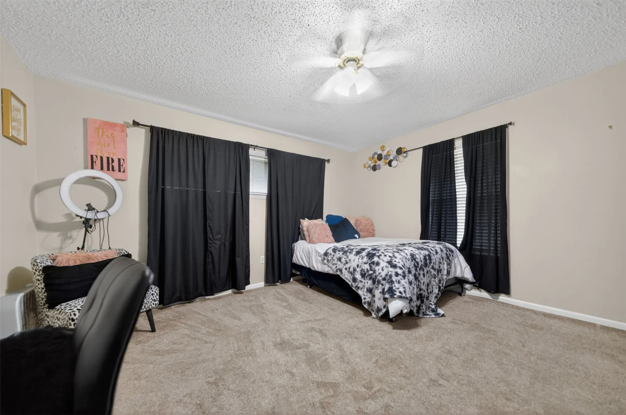 Single Family Residence For Sale in Henderson County , 813 E Clinton Avenue, Athens, Texas 75751, 3 Bedrooms, 2 Bathrooms, 2 Garage spaces, 1,725 Sqft, built in 1978, Price $249,900, mls#21299593, Real Estate Agent in Athens, Homes For Sale in Henderson county, Homes For Sale in Athens, Realtor in Athens Texas, Real Estate Brokerage Independent Realty Texas, Luminita Cordes Realtor