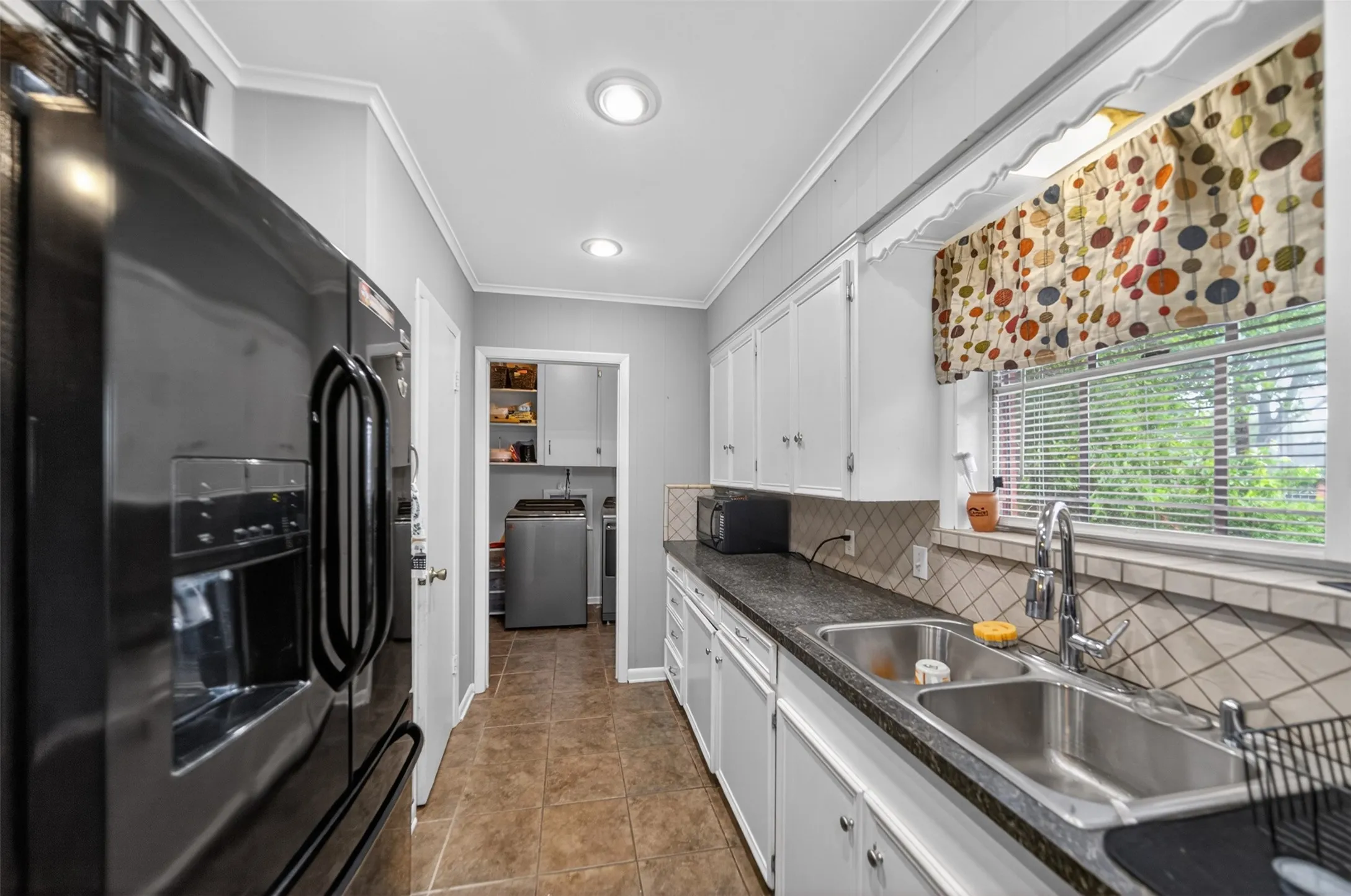 Single Family Residence For Sale in Henderson County , 813 E Clinton Avenue, Athens, Texas 75751, 3 Bedrooms, 2 Bathrooms, 2 Garage spaces, 1,725 Sqft, built in 1978, Price $249,900, mls#21299593, Real Estate Agent in Athens, Homes For Sale in Henderson county, Homes For Sale in Athens, Realtor in Athens Texas, Real Estate Brokerage Independent Realty Texas, Luminita Cordes Realtor