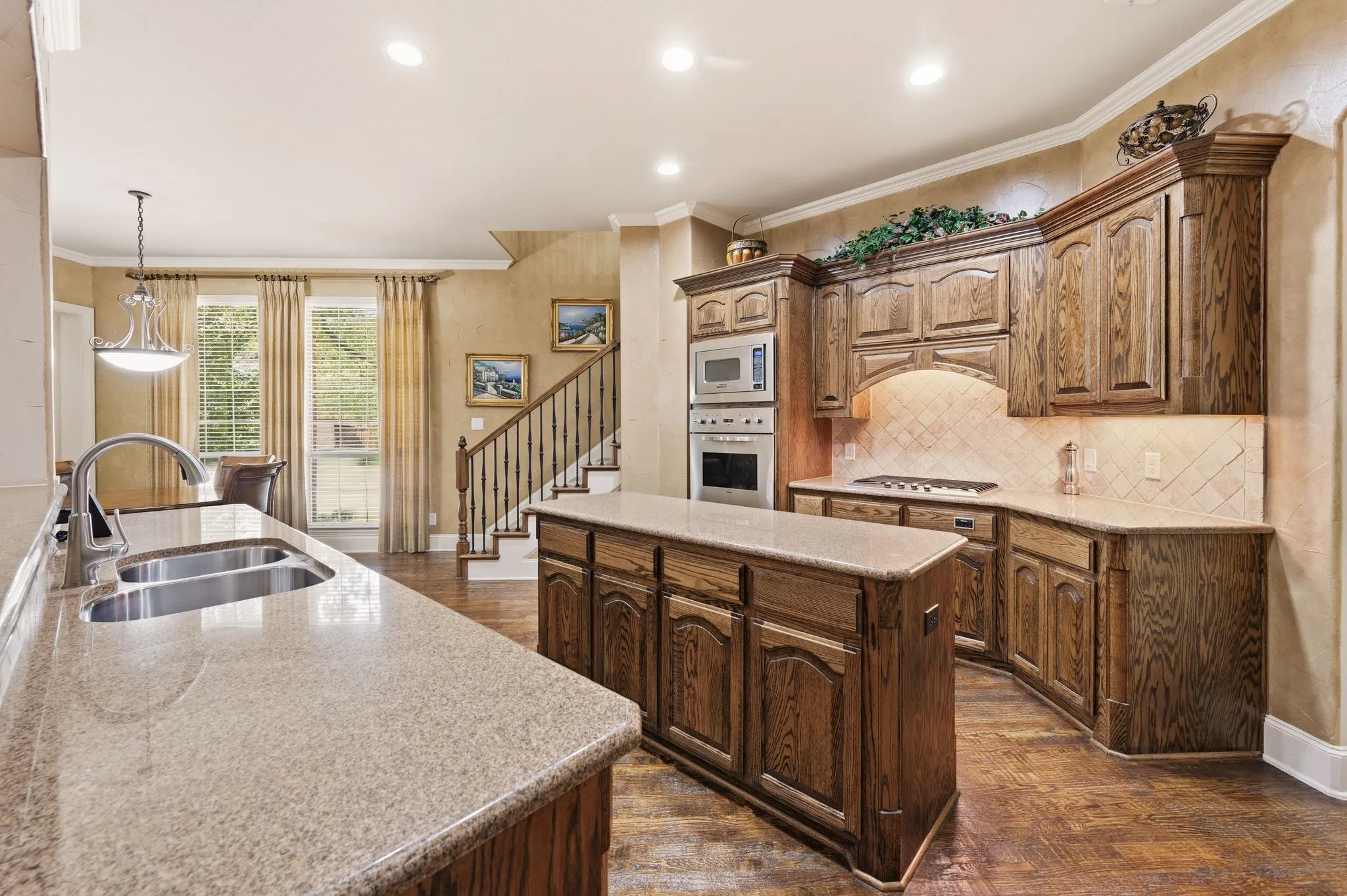 Single Family Residence For Sale in Tarrant County , 800 Sandy Trail, Keller, Texas 76248, 5 Bedroom, 6 Bathroom, 3 Garage spaces, 4,825 Sqft, built in 2004, mls#21286140, Real Estate Agent in Keller, Homes For Sale in Tarrant county, Homes For Sale in Keller, Realtor in Keller Texas, Real Estate Brokerage Independent Realty Texas, Luminita Cordes Realtor