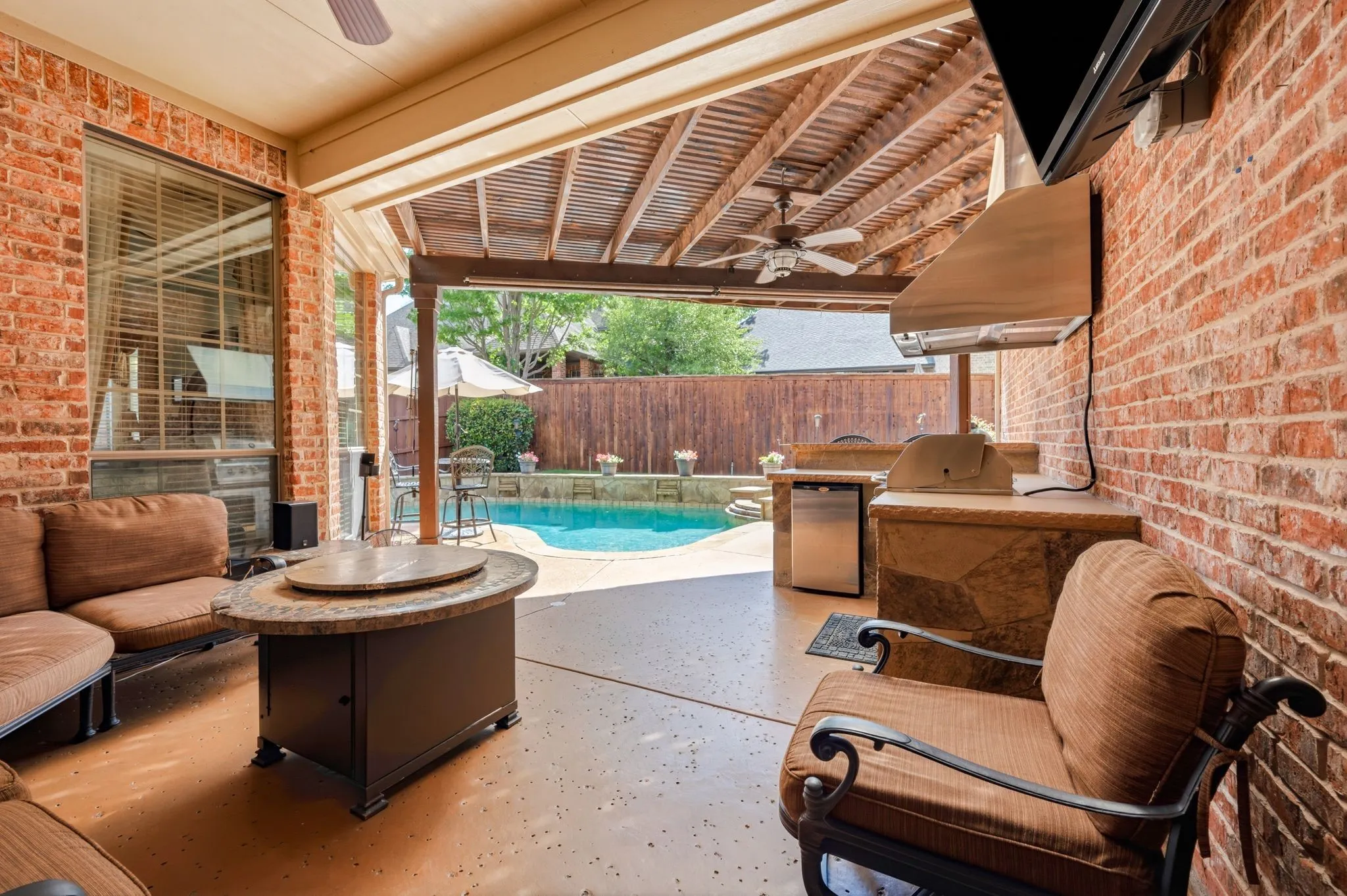 Single Family Residence For Sale in Tarrant County , 800 Sandy Trail, Keller, Texas 76248, 5 Bedroom, 6 Bathroom, 3 Garage spaces, 4,825 Sqft, built in 2004, mls#21286140, Real Estate Agent in Keller, Homes For Sale in Tarrant county, Homes For Sale in Keller, Realtor in Keller Texas, Real Estate Brokerage Independent Realty Texas, Luminita Cordes Realtor