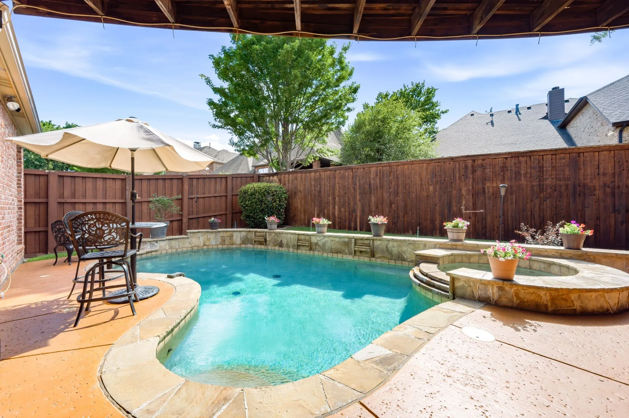 Single Family Residence For Sale in Tarrant County , 800 Sandy Trail, Keller, Texas 76248, 5 Bedroom, 6 Bathroom, 3 Garage spaces, 4,825 Sqft, built in 2004, mls#21286140, Real Estate Agent in Keller, Homes For Sale in Tarrant county, Homes For Sale in Keller, Realtor in Keller Texas, Real Estate Brokerage Independent Realty Texas, Luminita Cordes Realtor