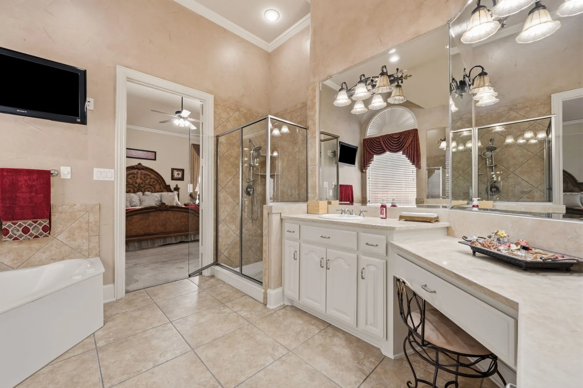 Single Family Residence For Sale in Tarrant County , 800 Sandy Trail, Keller, Texas 76248, 5 Bedroom, 6 Bathroom, 3 Garage spaces, 4,825 Sqft, built in 2004, mls#21286140, Real Estate Agent in Keller, Homes For Sale in Tarrant county, Homes For Sale in Keller, Realtor in Keller Texas, Real Estate Brokerage Independent Realty Texas, Luminita Cordes Realtor