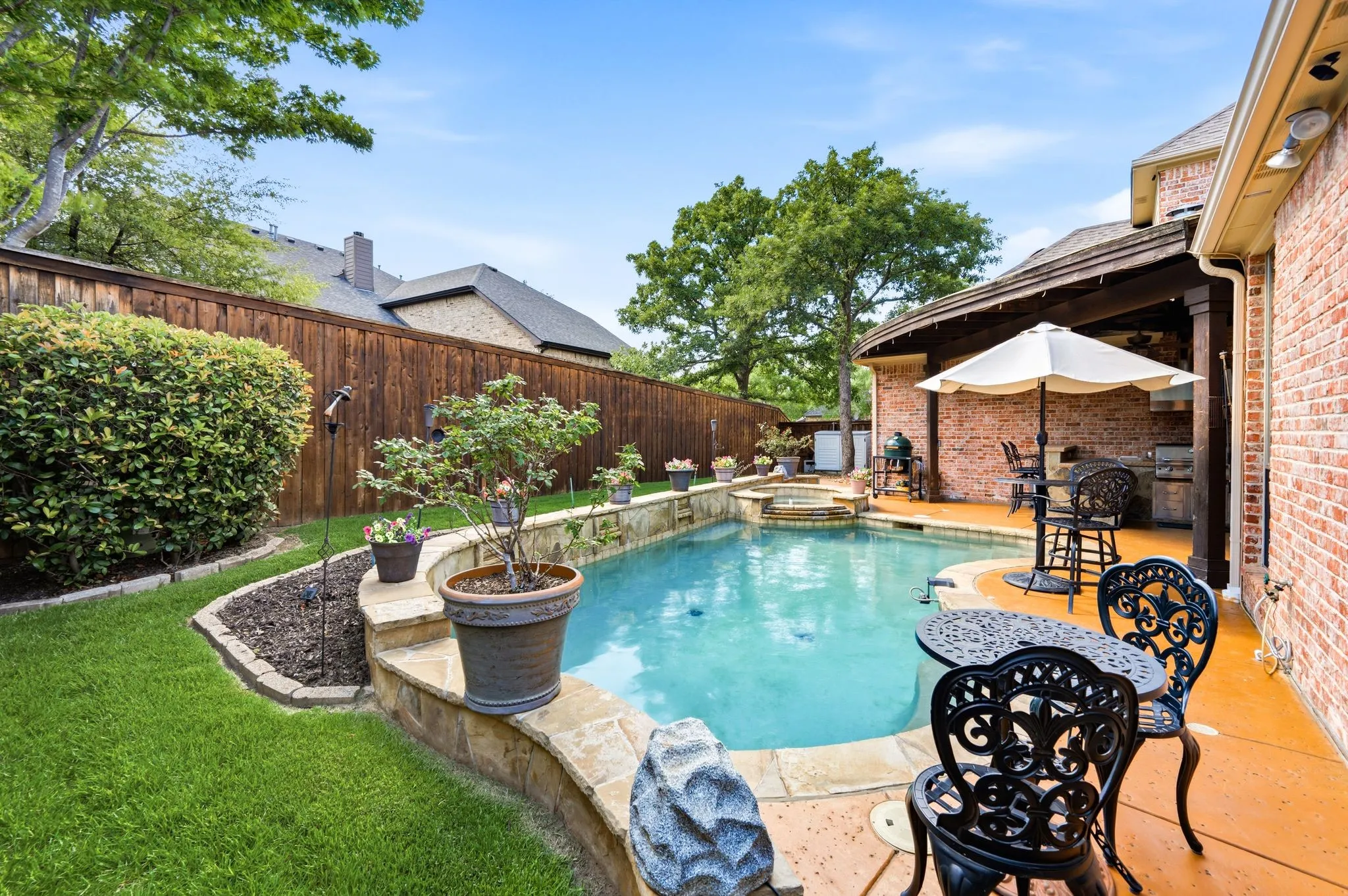 Single Family Residence For Sale in Tarrant County , 800 Sandy Trail, Keller, Texas 76248, 5 Bedroom, 6 Bathroom, 3 Garage spaces, 4,825 Sqft, built in 2004, mls#21286140, Real Estate Agent in Keller, Homes For Sale in Tarrant county, Homes For Sale in Keller, Realtor in Keller Texas, Real Estate Brokerage Independent Realty Texas, Luminita Cordes Realtor