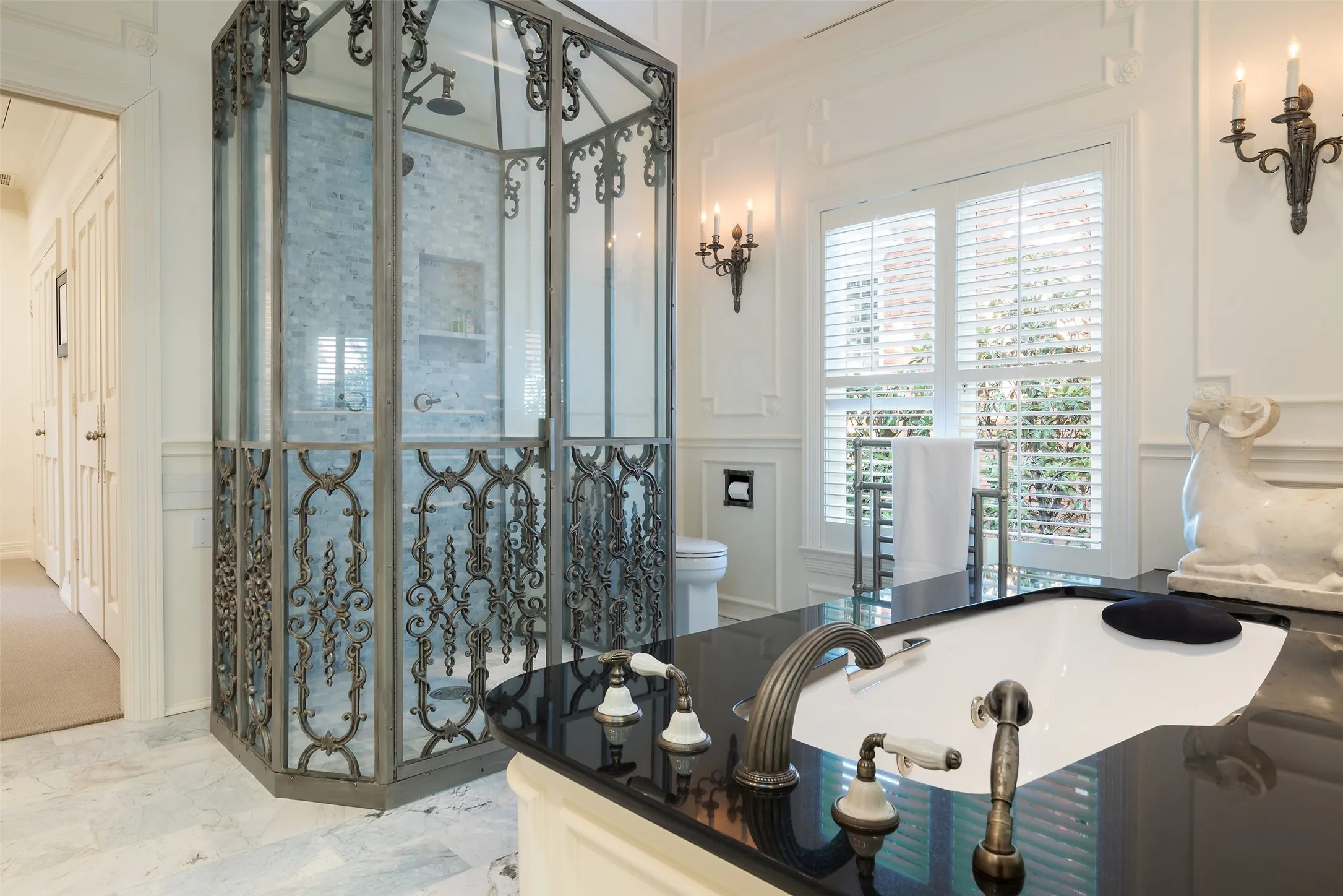 Single Family Residence For Sale in Dallas County , 4009 Gillon Avenue, Highland Park, Texas 75205, 3 Bedrooms, 5 Bathrooms, 2 Garage spaces, 6,736 Sqft, built in 1971, Price $9,995,000, mls#21297048, Real Estate Agent in Highland Park, Homes For Sale in Dallas county, Homes For Sale in Highland Park, Realtor in Highland Park Texas, Real Estate Brokerage Independent Realty Texas, Luminita Cordes Realtor