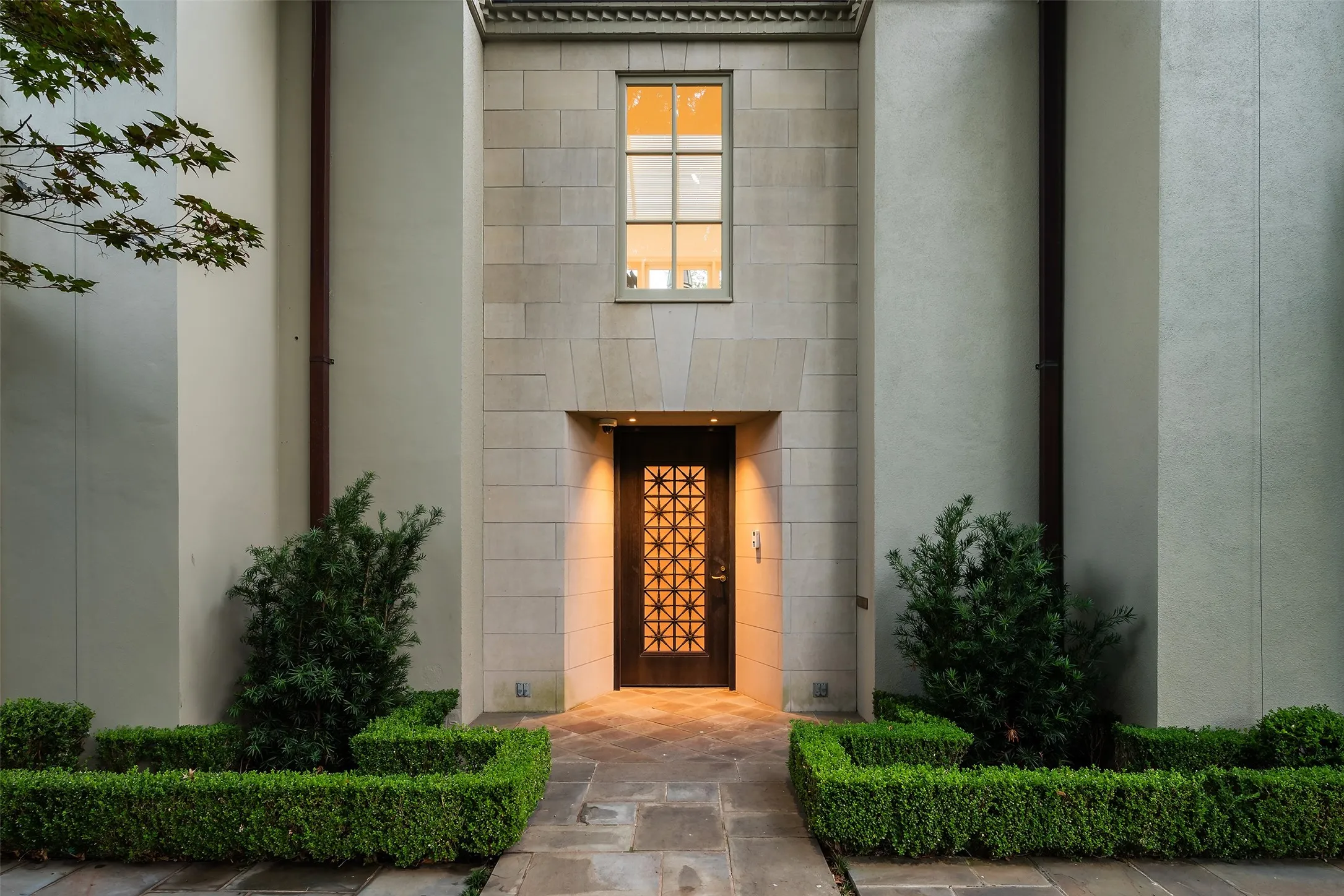 Single Family Residence For Sale in Dallas County , 4009 Gillon Avenue, Highland Park, Texas 75205, 3 Bedrooms, 5 Bathrooms, 2 Garage spaces, 6,736 Sqft, built in 1971, Price $9,995,000, mls#21297048, Real Estate Agent in Highland Park, Homes For Sale in Dallas county, Homes For Sale in Highland Park, Realtor in Highland Park Texas, Real Estate Brokerage Independent Realty Texas, Luminita Cordes Realtor
