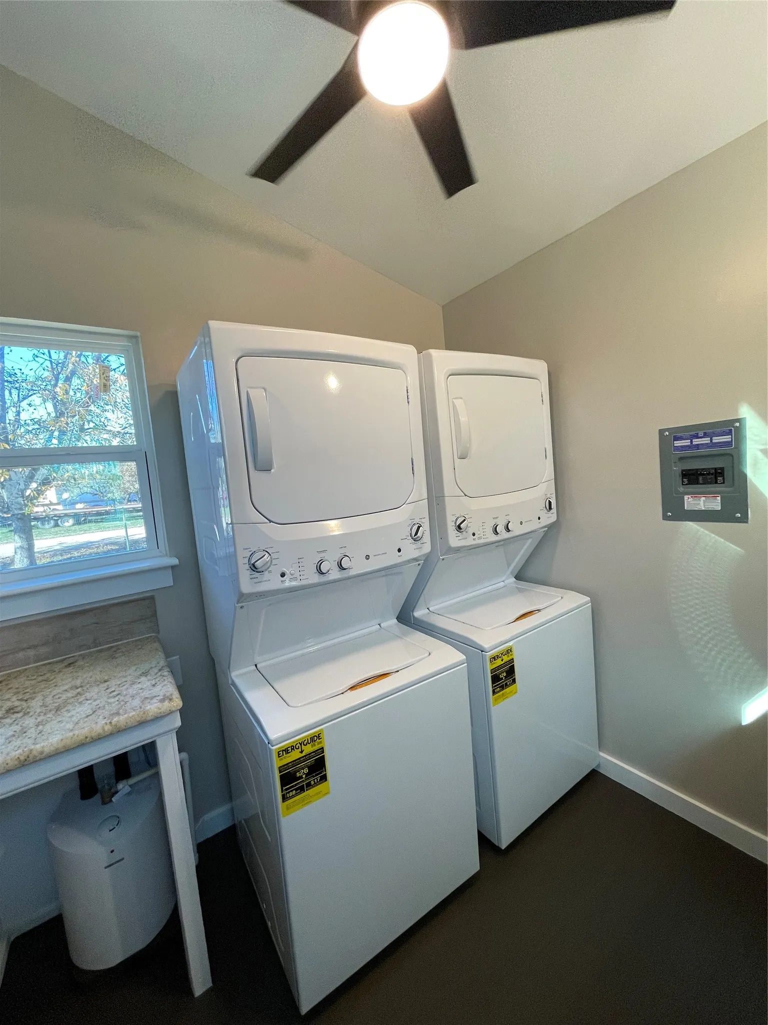 Manufactured Home For Sale in Cooke County , 110 Crockett Street B & F, Valley View, Texas 76272, 2 Bedroom, 2 Bathroom, Garage spaces, 966 Sqft, built in 2025, mls#21299614, Real Estate Agent in Valley View, Homes For Sale in Cooke county, Homes For Sale in Valley View, Realtor in Valley View Texas, Real Estate Brokerage Independent Realty Texas, Luminita Cordes Realtor