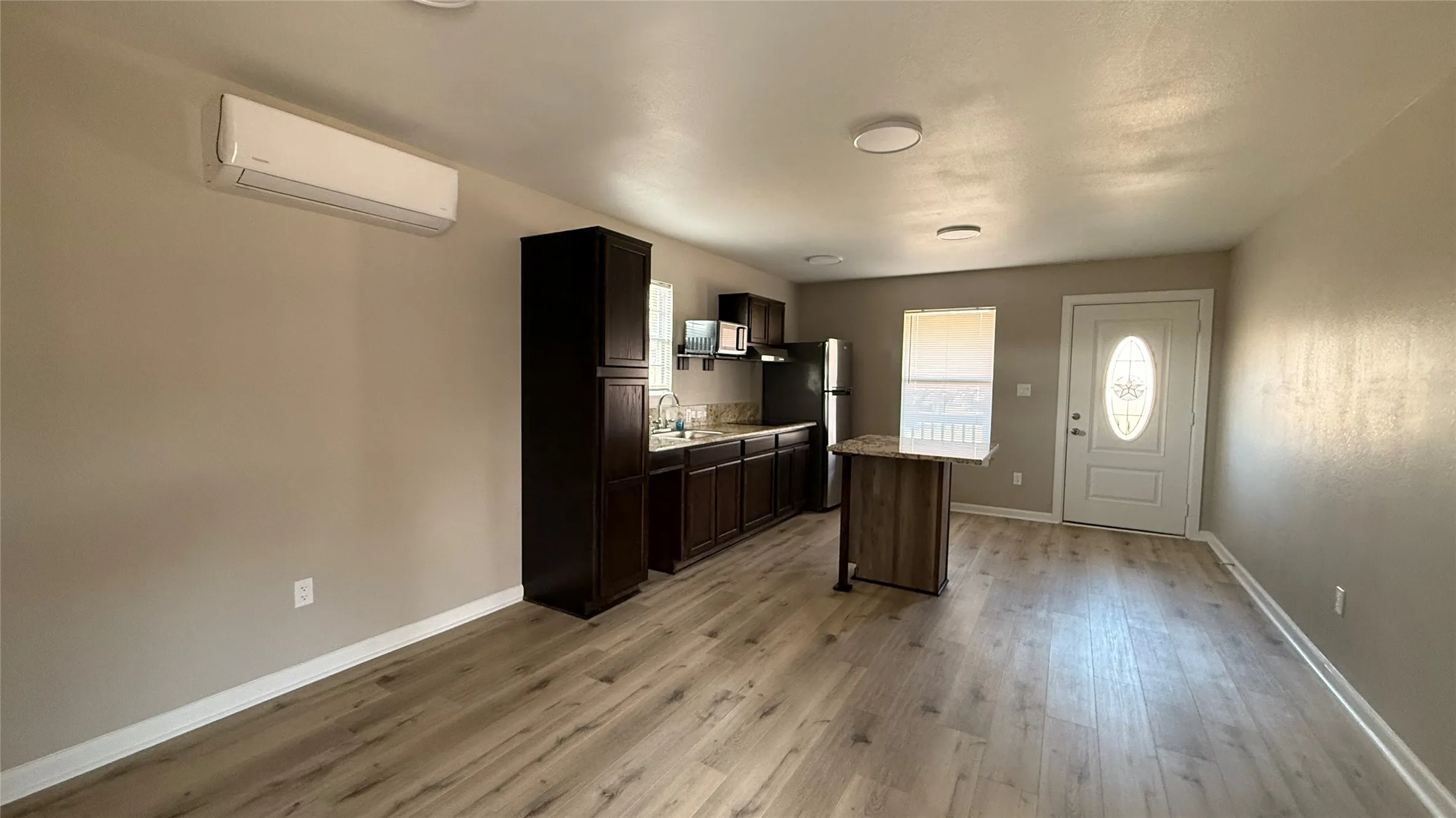 Manufactured Home For Sale in Cooke County , 110 Crockett Street B & F, Valley View, Texas 76272, 2 Bedroom, 2 Bathroom, Garage spaces, 966 Sqft, built in 2025, mls#21299614, Real Estate Agent in Valley View, Homes For Sale in Cooke county, Homes For Sale in Valley View, Realtor in Valley View Texas, Real Estate Brokerage Independent Realty Texas, Luminita Cordes Realtor