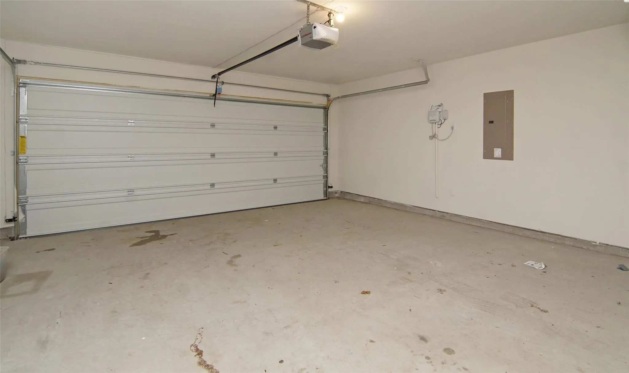 Single Family Residence For Sale in Ellis County , 1106 Lady Bird Street, Ennis, Texas 75119, 3 Bedroom, 2 Bathroom, 2 Garage spaces, 1,306 Sqft, built in 2021, mls#21299601, Real Estate Agent in Ennis, Homes For Sale in Ellis county, Homes For Sale in Ennis, Realtor in Ennis Texas, Real Estate Brokerage Independent Realty Texas, Luminita Cordes Realtor