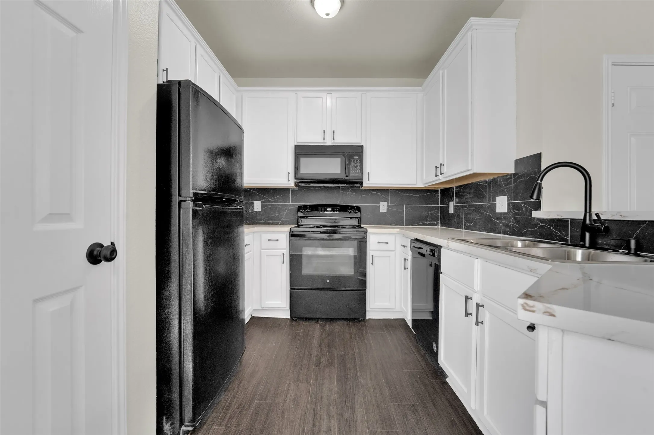 Townhouse For Rent in Denton County , 338 Castleridge Drive A, Little Elm, Texas 75068, 3 Bedroom, 3 Bathroom, 1 Garage spaces, 1,491 Sqft, built in 2012, mls#21299621, Real Estate Agent in Little Elm, Homes For Rent in Denton county, Homes For Rent in Little Elm, Realtor in Little Elm Texas, Real Estate Brokerage Independent Realty Texas, Luminita Cordes Realtor