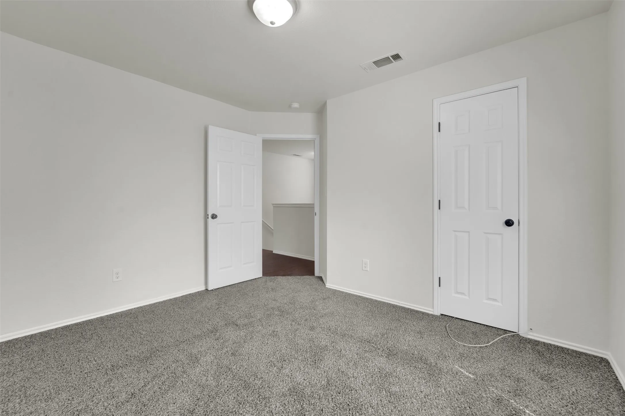 Townhouse For Rent in Denton County , 338 Castleridge Drive A, Little Elm, Texas 75068, 3 Bedroom, 3 Bathroom, 1 Garage spaces, 1,491 Sqft, built in 2012, mls#21299621, Real Estate Agent in Little Elm, Homes For Rent in Denton county, Homes For Rent in Little Elm, Realtor in Little Elm Texas, Real Estate Brokerage Independent Realty Texas, Luminita Cordes Realtor