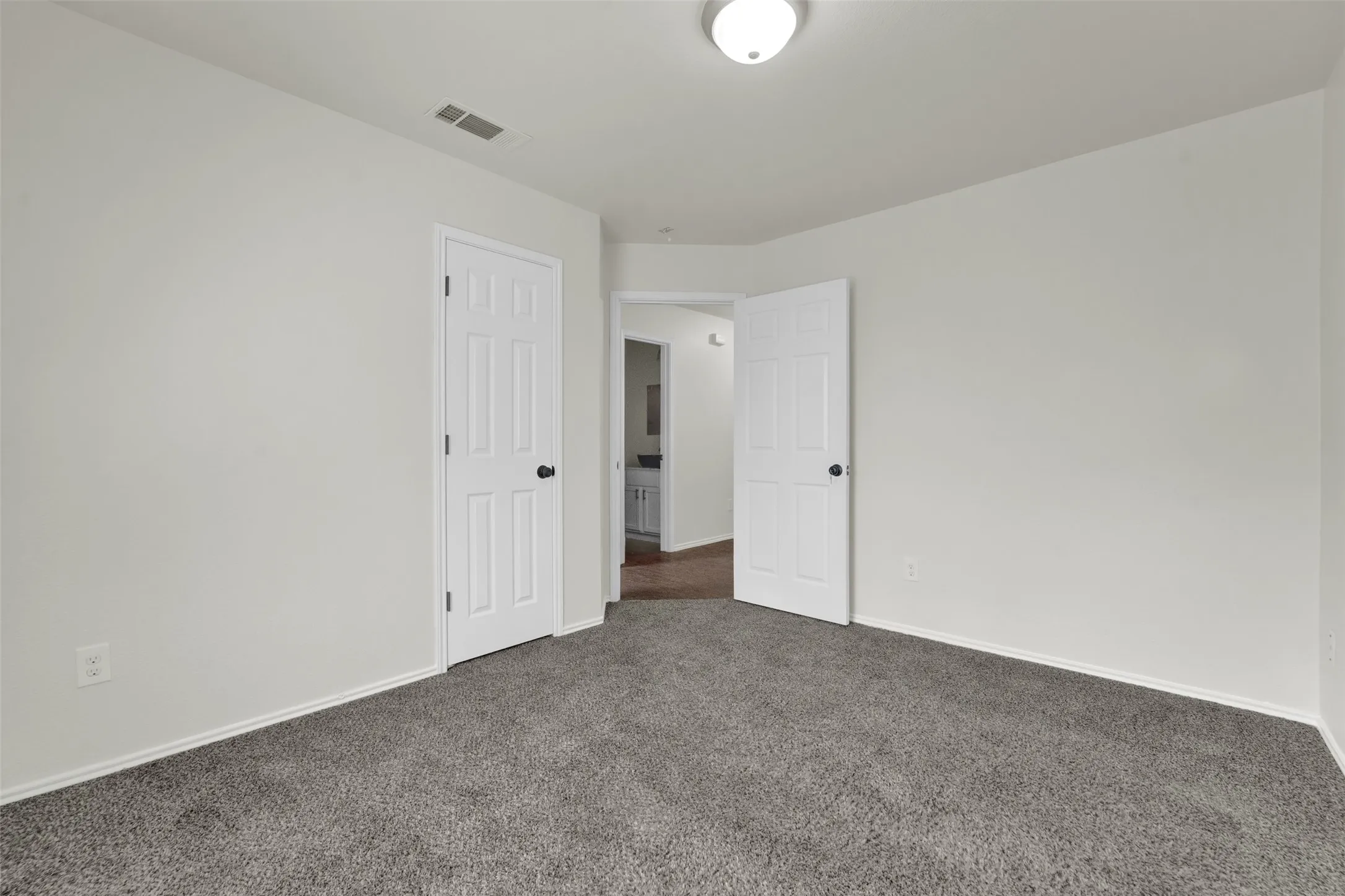 Townhouse For Rent in Denton County , 338 Castleridge Drive A, Little Elm, Texas 75068, 3 Bedroom, 3 Bathroom, 1 Garage spaces, 1,491 Sqft, built in 2012, mls#21299621, Real Estate Agent in Little Elm, Homes For Rent in Denton county, Homes For Rent in Little Elm, Realtor in Little Elm Texas, Real Estate Brokerage Independent Realty Texas, Luminita Cordes Realtor