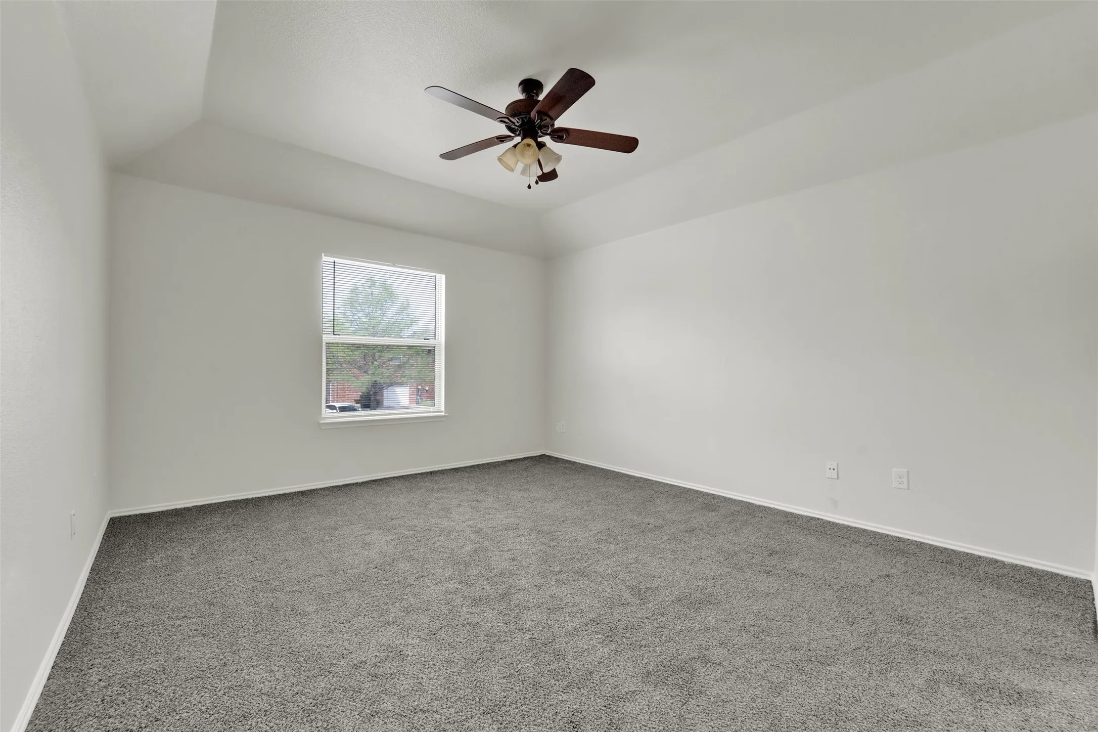 Townhouse For Rent in Denton County , 338 Castleridge Drive A, Little Elm, Texas 75068, 3 Bedroom, 3 Bathroom, 1 Garage spaces, 1,491 Sqft, built in 2012, mls#21299621, Real Estate Agent in Little Elm, Homes For Rent in Denton county, Homes For Rent in Little Elm, Realtor in Little Elm Texas, Real Estate Brokerage Independent Realty Texas, Luminita Cordes Realtor