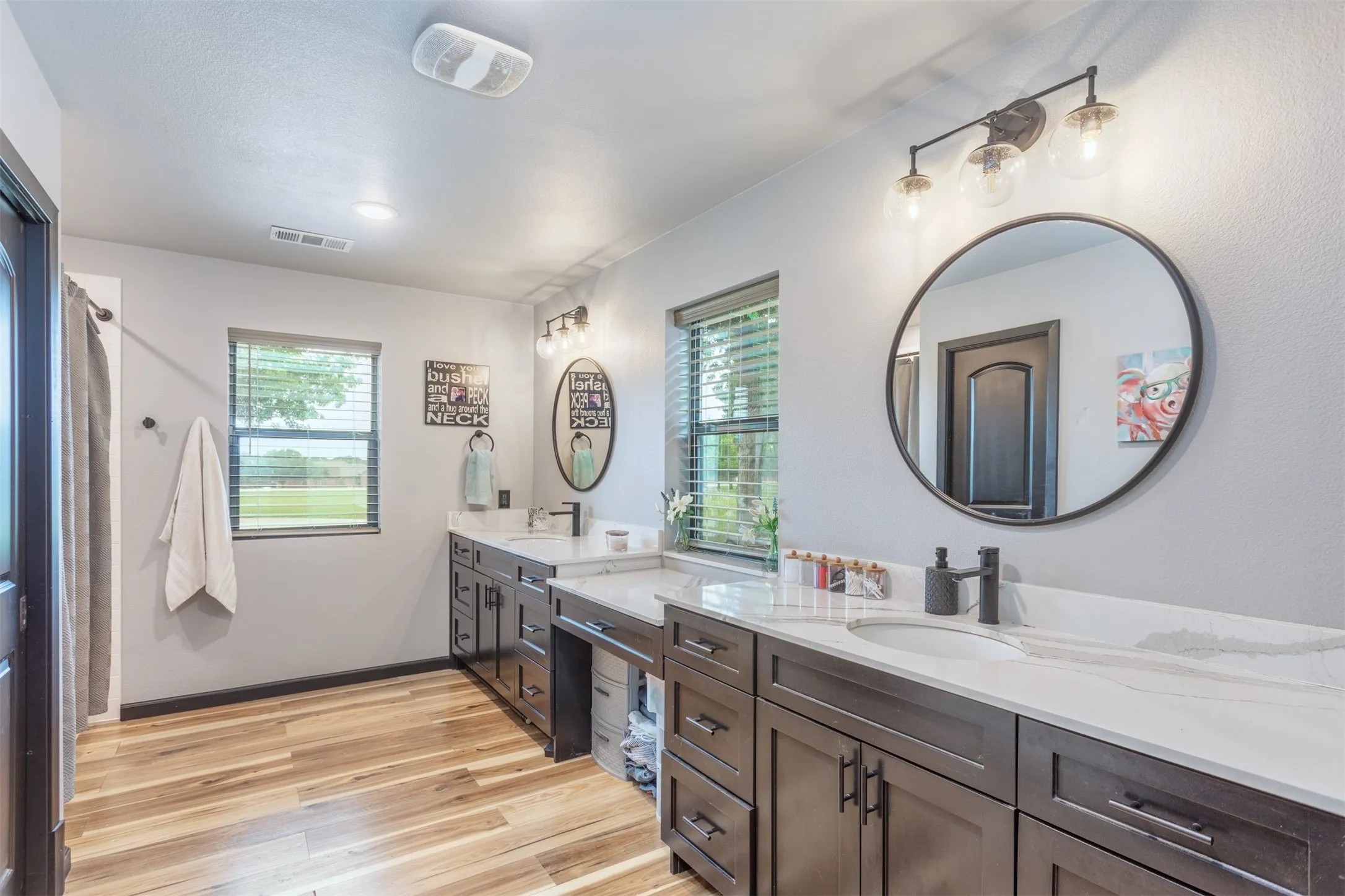 Large bathroom in the addition