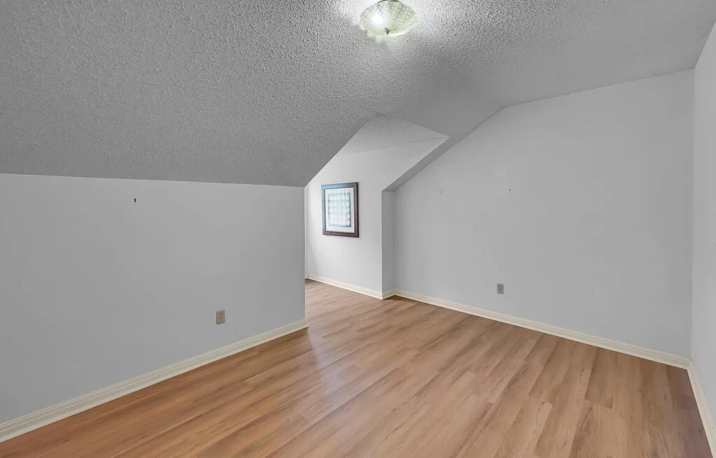 Bonus room