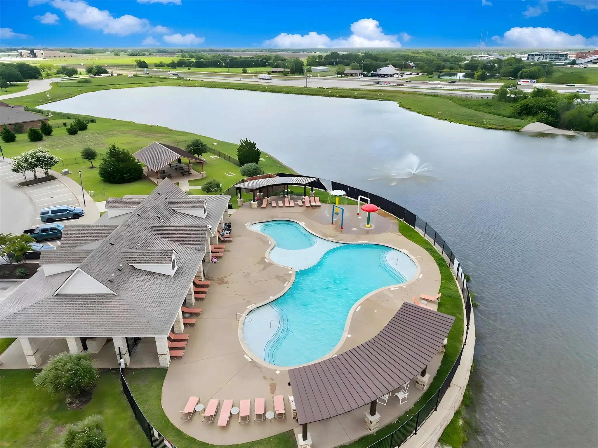 Single Family Residence For Sale in Hunt County , 1429 Applegate Way, Royse City, Texas 75189, 3 Bedroom, 2 Bathroom, 2 Garage spaces, 1,571 Sqft, built in 2009, mls#21299306, Real Estate Agent in Royse City, Homes For Sale in Hunt county, Homes For Sale in Royse City, Realtor in Royse City Texas, Real Estate Brokerage Independent Realty Texas, Luminita Cordes Realtor
