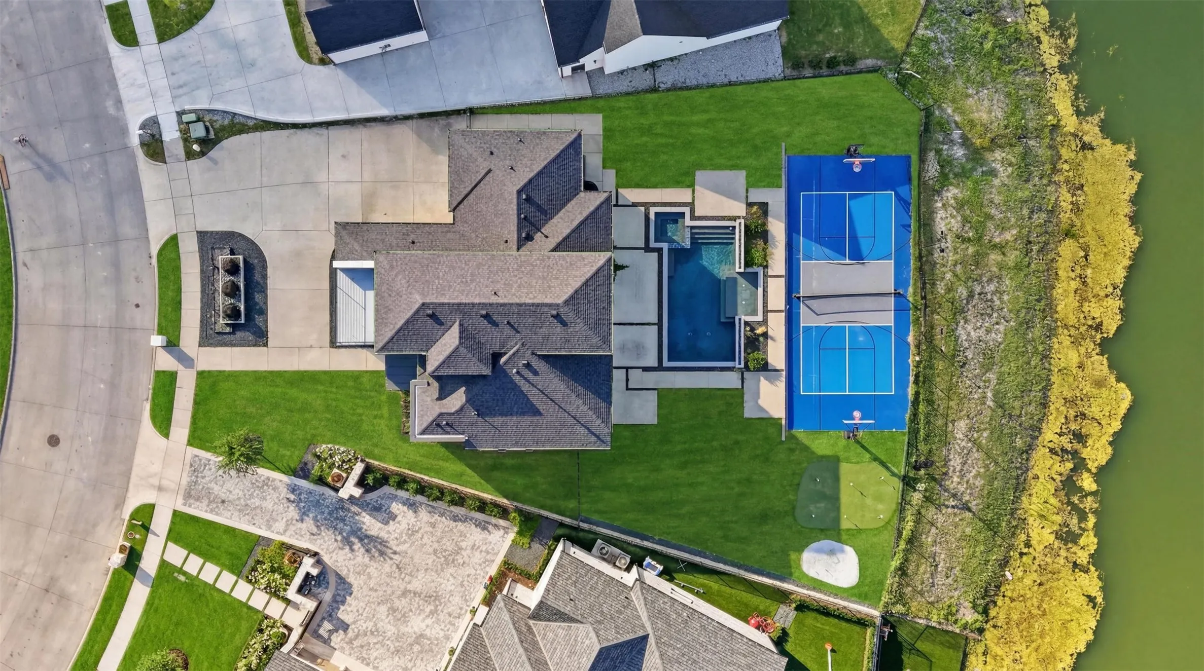 Single Family Residence For Sale in Kaufman County , 1918 Noe Boulevard, Heath, Texas 75126, 7 Bedroom, 5 Bathroom, 3 Garage spaces, 4,236 Sqft, built in 2020, mls#21299435, Real Estate Agent in Heath, Homes For Sale in Kaufman county, Homes For Sale in Heath, Realtor in Heath Texas, Real Estate Brokerage Independent Realty Texas, Luminita Cordes Realtor