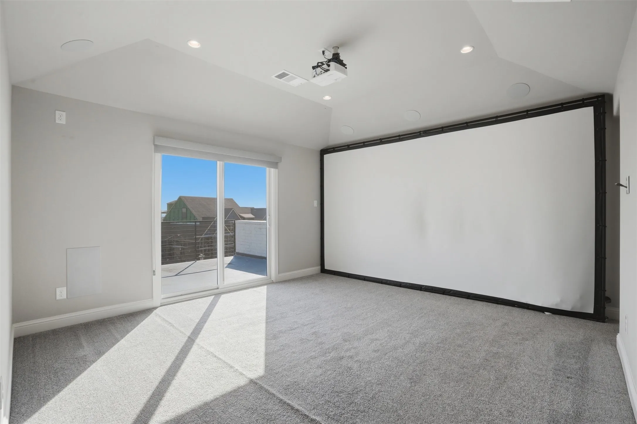 Single Family Residence For Sale in Kaufman County , 1918 Noe Boulevard, Heath, Texas 75126, 7 Bedroom, 5 Bathroom, 3 Garage spaces, 4,236 Sqft, built in 2020, mls#21299435, Real Estate Agent in Heath, Homes For Sale in Kaufman county, Homes For Sale in Heath, Realtor in Heath Texas, Real Estate Brokerage Independent Realty Texas, Luminita Cordes Realtor