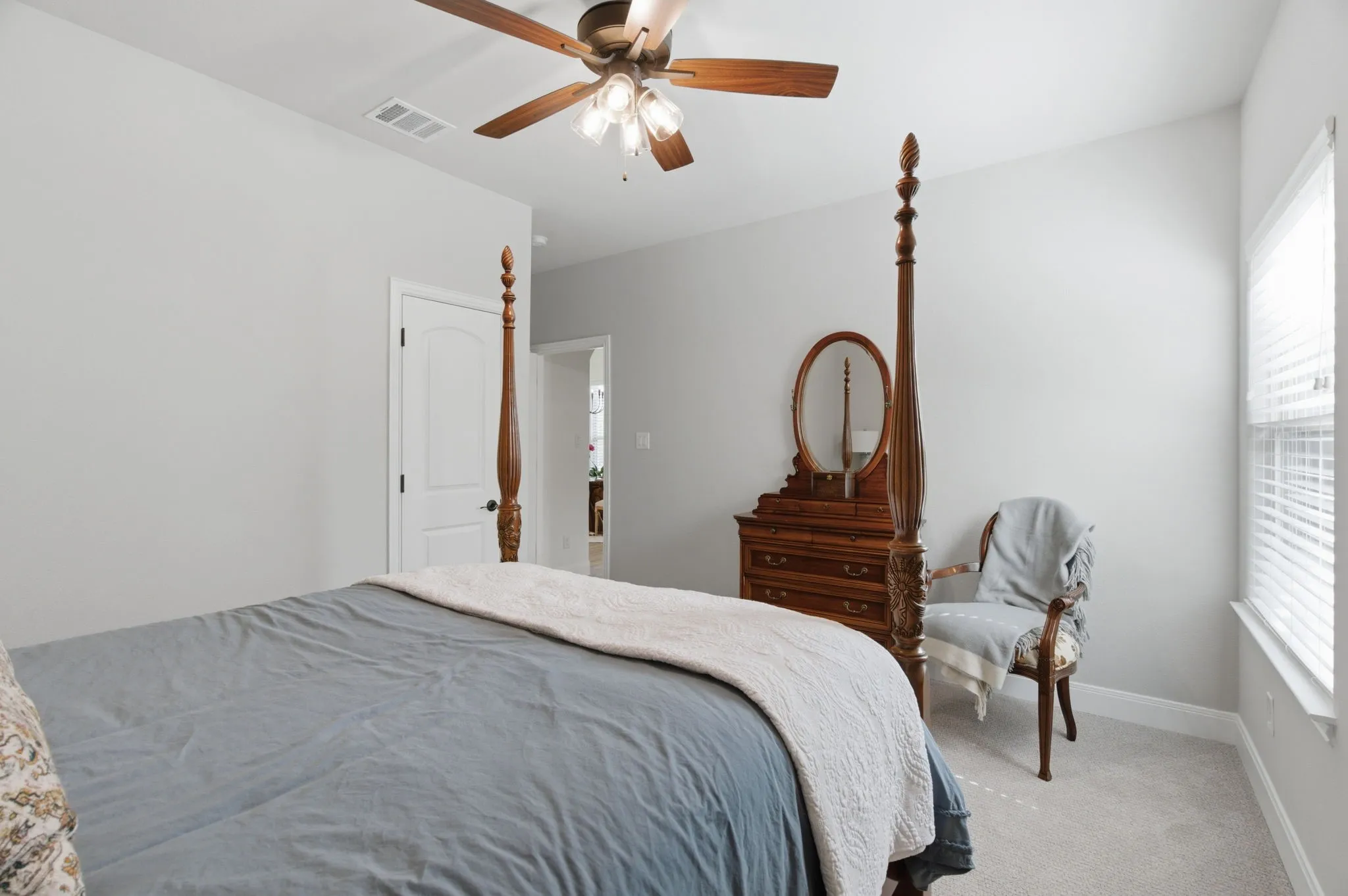 Single Family Residence For Sale in Parker County , 100 Cedar Mountain Drive, Weatherford, Texas 76085, 4 Bedroom, 2 Bathroom, 3 Garage spaces, 2,340 Sqft, built in 2021, mls#21293440, Real Estate Agent in Weatherford, Homes For Sale in Parker county, Homes For Sale in Weatherford, Realtor in Weatherford Texas, Real Estate Brokerage Independent Realty Texas, Luminita Cordes Realtor