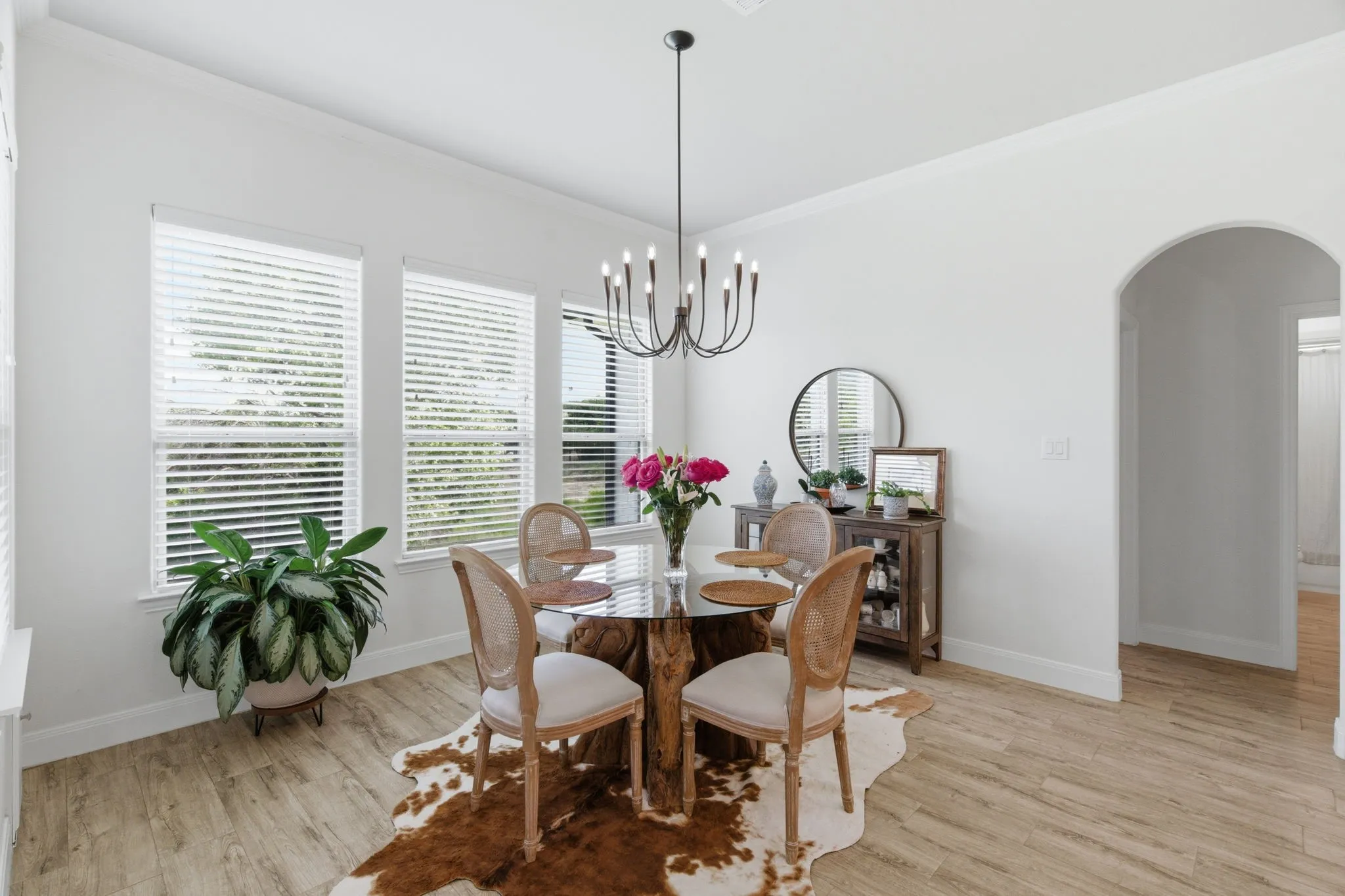 Single Family Residence For Sale in Parker County , 100 Cedar Mountain Drive, Weatherford, Texas 76085, 4 Bedroom, 2 Bathroom, 3 Garage spaces, 2,340 Sqft, built in 2021, mls#21293440, Real Estate Agent in Weatherford, Homes For Sale in Parker county, Homes For Sale in Weatherford, Realtor in Weatherford Texas, Real Estate Brokerage Independent Realty Texas, Luminita Cordes Realtor