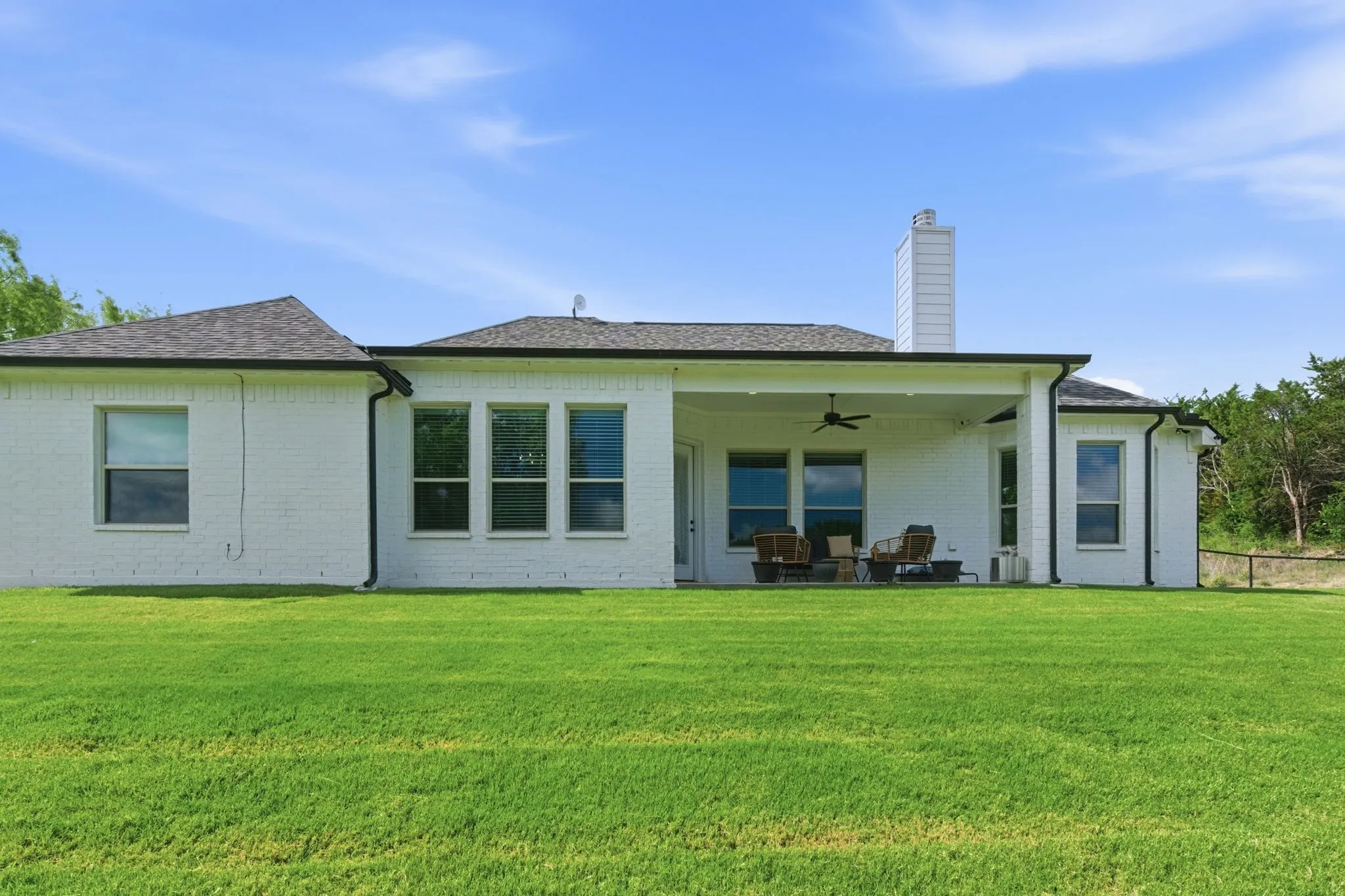 Single Family Residence For Sale in Parker County , 100 Cedar Mountain Drive, Weatherford, Texas 76085, 4 Bedroom, 2 Bathroom, 3 Garage spaces, 2,340 Sqft, built in 2021, mls#21293440, Real Estate Agent in Weatherford, Homes For Sale in Parker county, Homes For Sale in Weatherford, Realtor in Weatherford Texas, Real Estate Brokerage Independent Realty Texas, Luminita Cordes Realtor