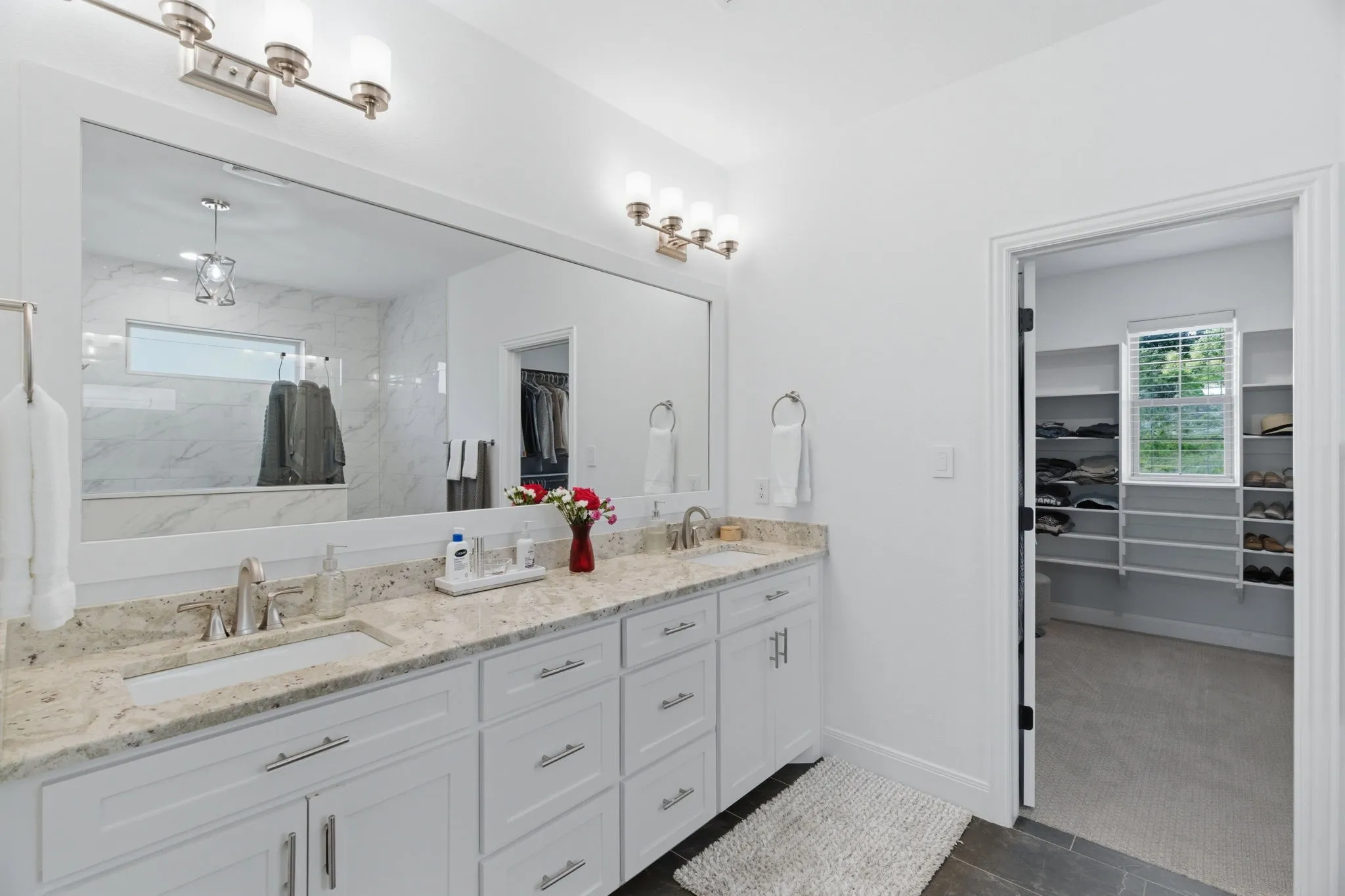 Single Family Residence For Sale in Parker County , 100 Cedar Mountain Drive, Weatherford, Texas 76085, 4 Bedroom, 2 Bathroom, 3 Garage spaces, 2,340 Sqft, built in 2021, mls#21293440, Real Estate Agent in Weatherford, Homes For Sale in Parker county, Homes For Sale in Weatherford, Realtor in Weatherford Texas, Real Estate Brokerage Independent Realty Texas, Luminita Cordes Realtor