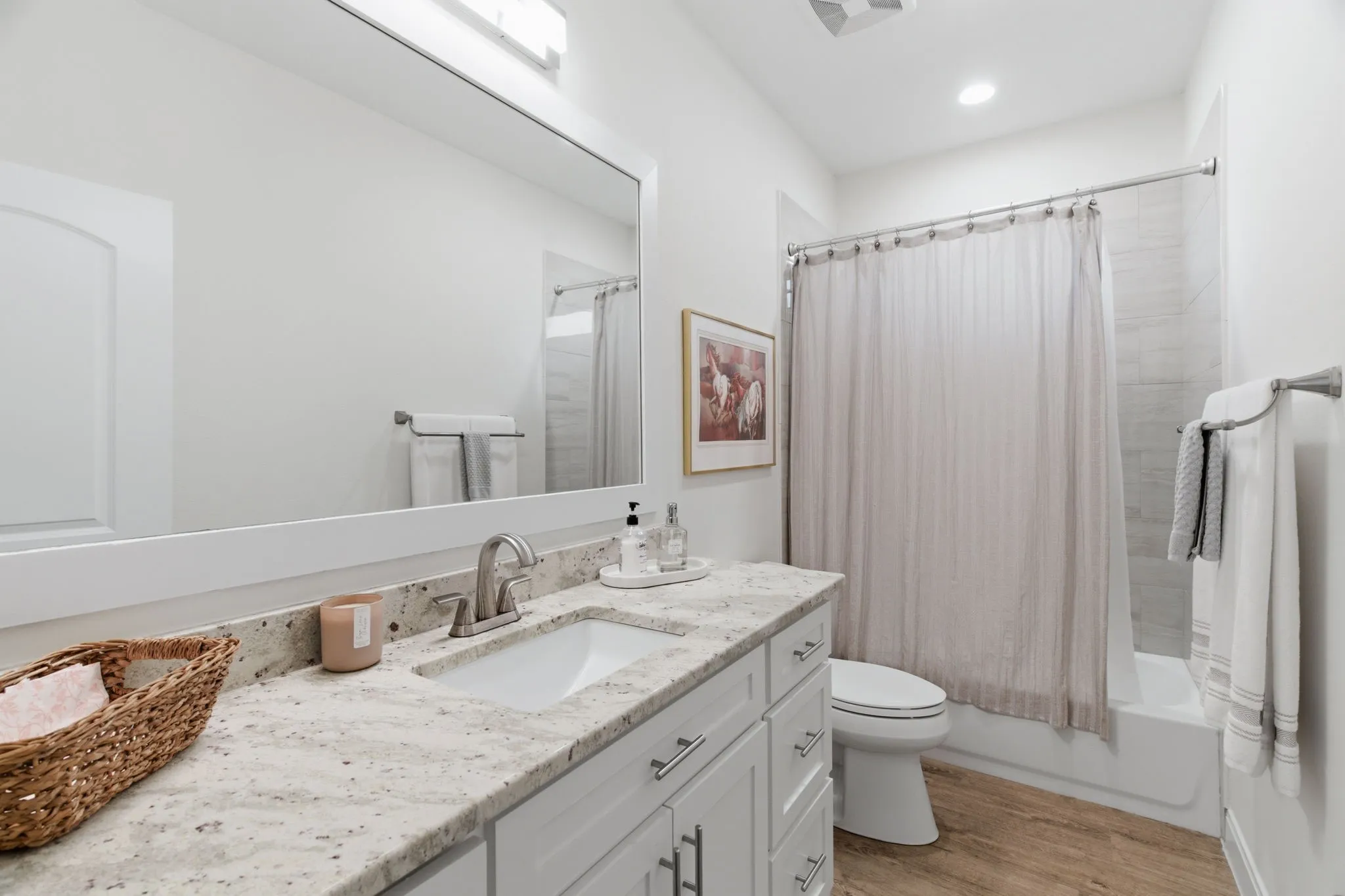 Single Family Residence For Sale in Parker County , 100 Cedar Mountain Drive, Weatherford, Texas 76085, 4 Bedroom, 2 Bathroom, 3 Garage spaces, 2,340 Sqft, built in 2021, mls#21293440, Real Estate Agent in Weatherford, Homes For Sale in Parker county, Homes For Sale in Weatherford, Realtor in Weatherford Texas, Real Estate Brokerage Independent Realty Texas, Luminita Cordes Realtor