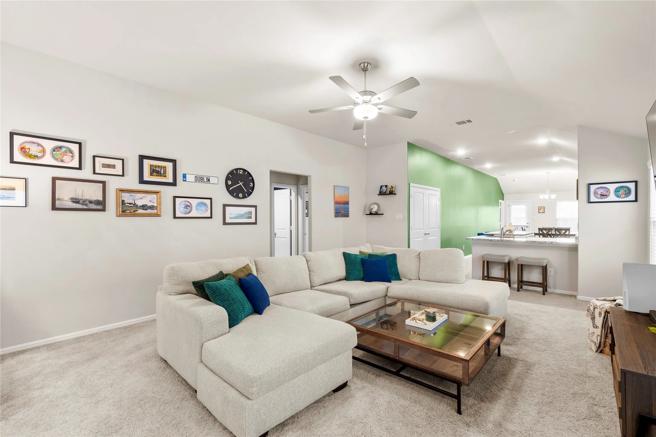 Single Family Residence For Sale in Dallas County , 1133 Catalan Trail, Mesquite, Texas 75149, 3 Bedroom, 2 Bathroom, 2 Garage spaces, 1,697 Sqft, built in 2023, mls#21299609, Real Estate Agent in Mesquite, Homes For Sale in Dallas county, Homes For Sale in Mesquite, Realtor in Mesquite Texas, Real Estate Brokerage Independent Realty Texas, Luminita Cordes Realtor