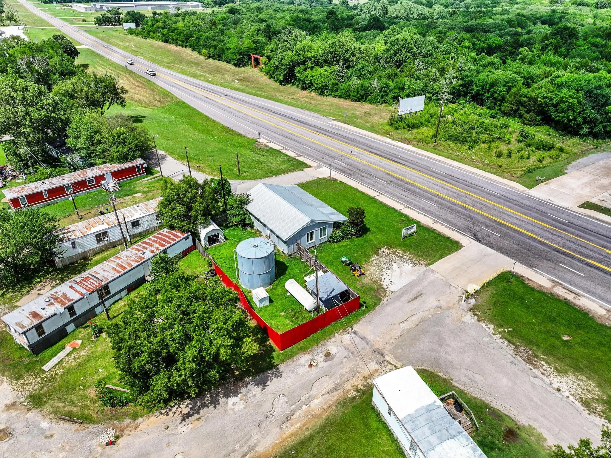 Business For Sale in Grayson County , 6311 N FM HIGHWAY 1417, Denison, Texas 75020, 0, 0, Garage spaces, 0 Sqft, built in 1976, mls#21299633, Real Estate Agent in Denison, Homes For Sale in Grayson county, Homes For Sale in Denison, Realtor in Denison Texas, Real Estate Brokerage Independent Realty Texas, Luminita Cordes Realtor