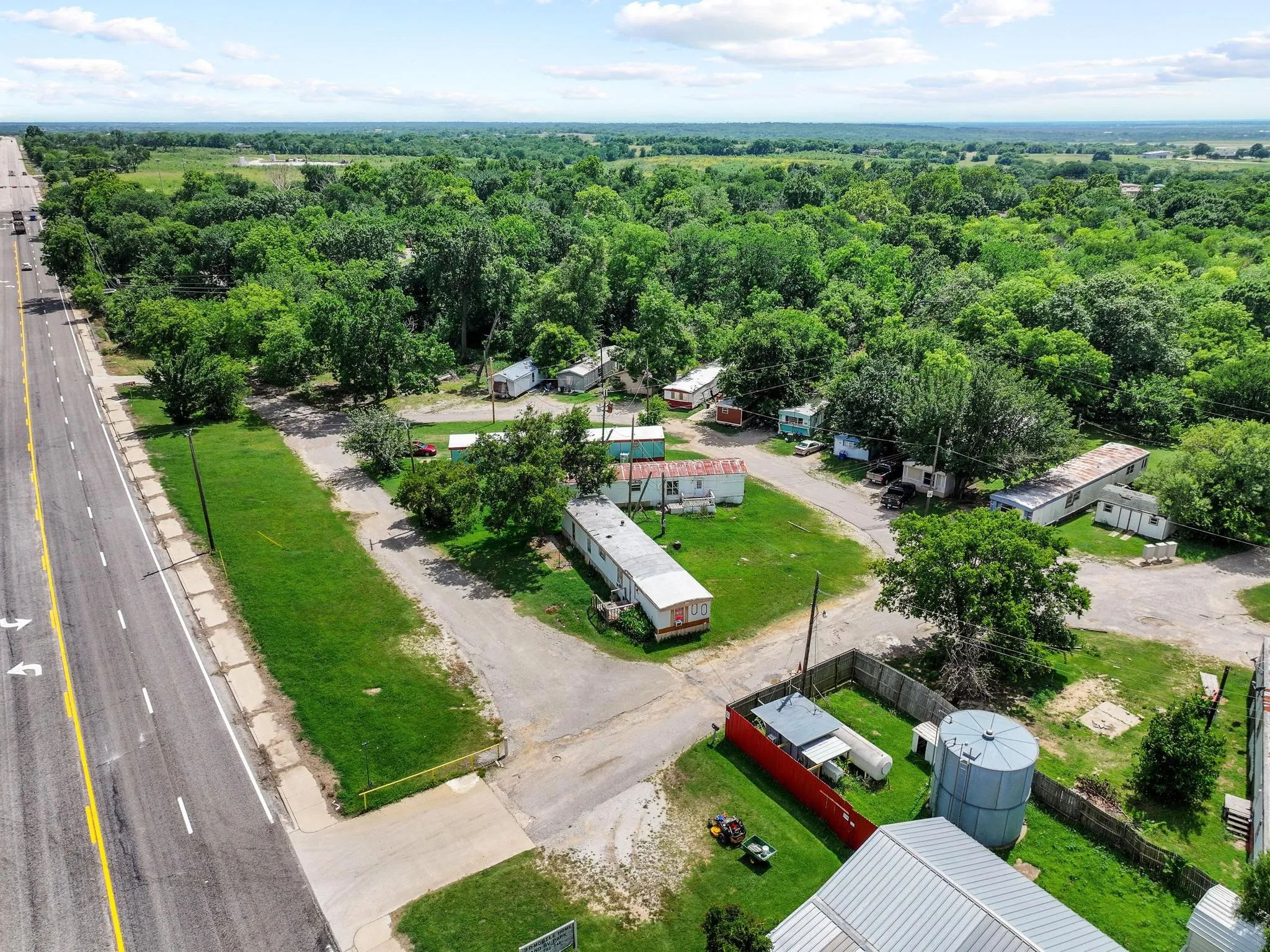 Business For Sale in Grayson County , 6311 N FM HIGHWAY 1417, Denison, Texas 75020, 0, 0, Garage spaces, 0 Sqft, built in 1976, mls#21299633, Real Estate Agent in Denison, Homes For Sale in Grayson county, Homes For Sale in Denison, Realtor in Denison Texas, Real Estate Brokerage Independent Realty Texas, Luminita Cordes Realtor