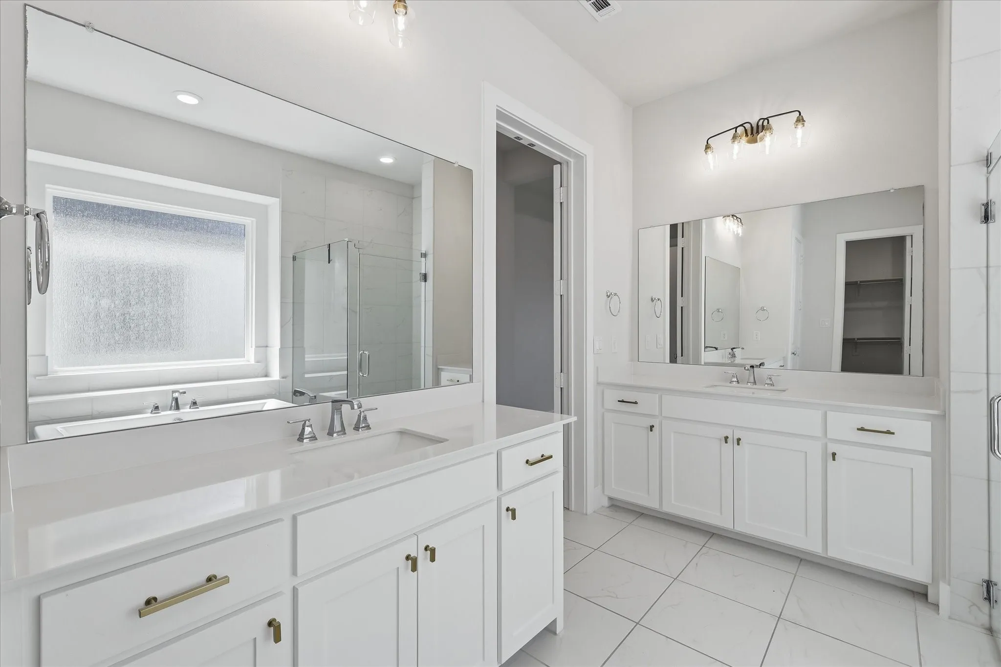 Single Family Residence For Sale in Denton County , 3455 Hollow Pine Drive, Frisco, Texas 75033, 4 Bedroom, 4 Bathroom, 3 Garage spaces, 3,516 Sqft, built in 2021, mls#21298991, Real Estate Agent in Frisco, Homes For Sale in Denton county, Homes For Sale in Frisco, Realtor in Frisco Texas, Real Estate Brokerage Independent Realty Texas, Luminita Cordes Realtor
