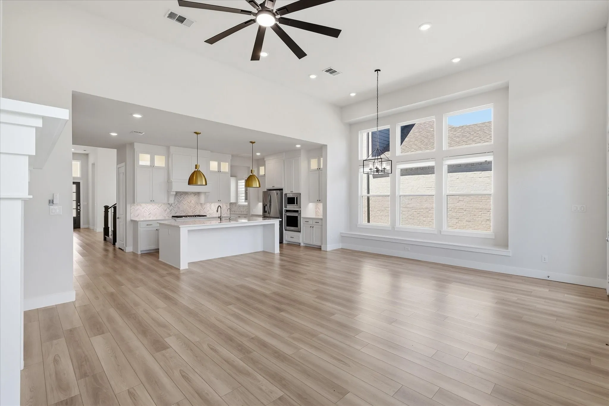 Single Family Residence For Sale in Denton County , 3455 Hollow Pine Drive, Frisco, Texas 75033, 4 Bedroom, 4 Bathroom, 3 Garage spaces, 3,516 Sqft, built in 2021, mls#21298991, Real Estate Agent in Frisco, Homes For Sale in Denton county, Homes For Sale in Frisco, Realtor in Frisco Texas, Real Estate Brokerage Independent Realty Texas, Luminita Cordes Realtor
