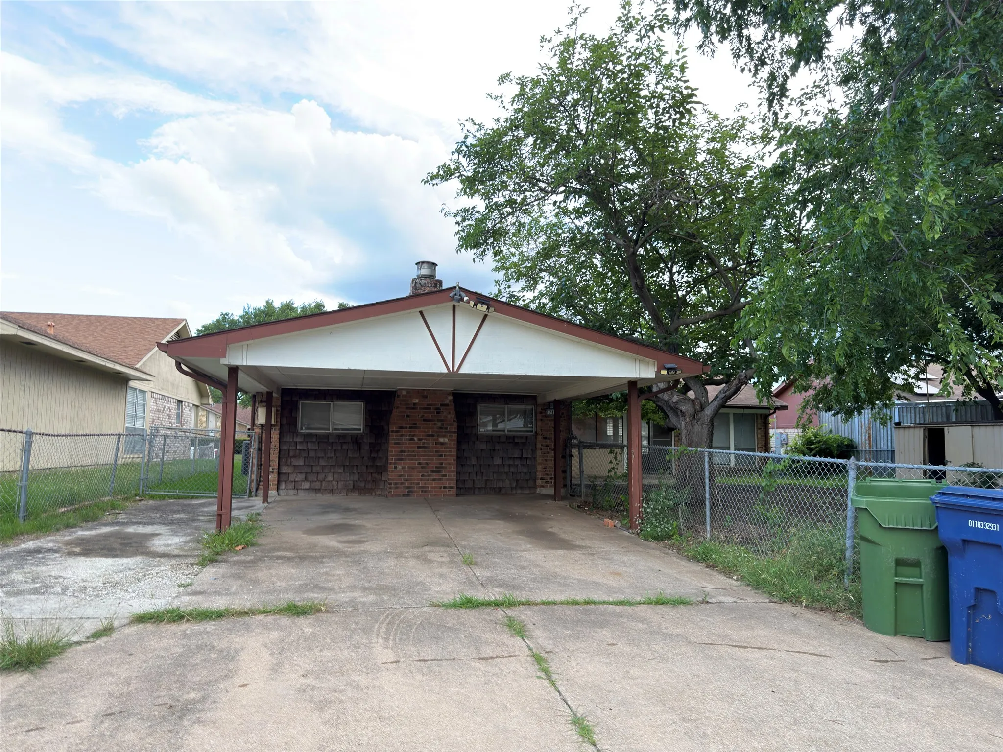 Single Family Residence For Rent in Dallas County , 1717 Warwick Street, Garland, Texas 75044, 3 Bedroom, 2 Bathroom, Garage spaces, 1,793 Sqft, built in 1972, mls#21299663, Real Estate Agent in Garland, Homes For Rent in Dallas county, Homes For Rent in Garland, Realtor in Garland Texas, Real Estate Brokerage Independent Realty Texas, Luminita Cordes Realtor