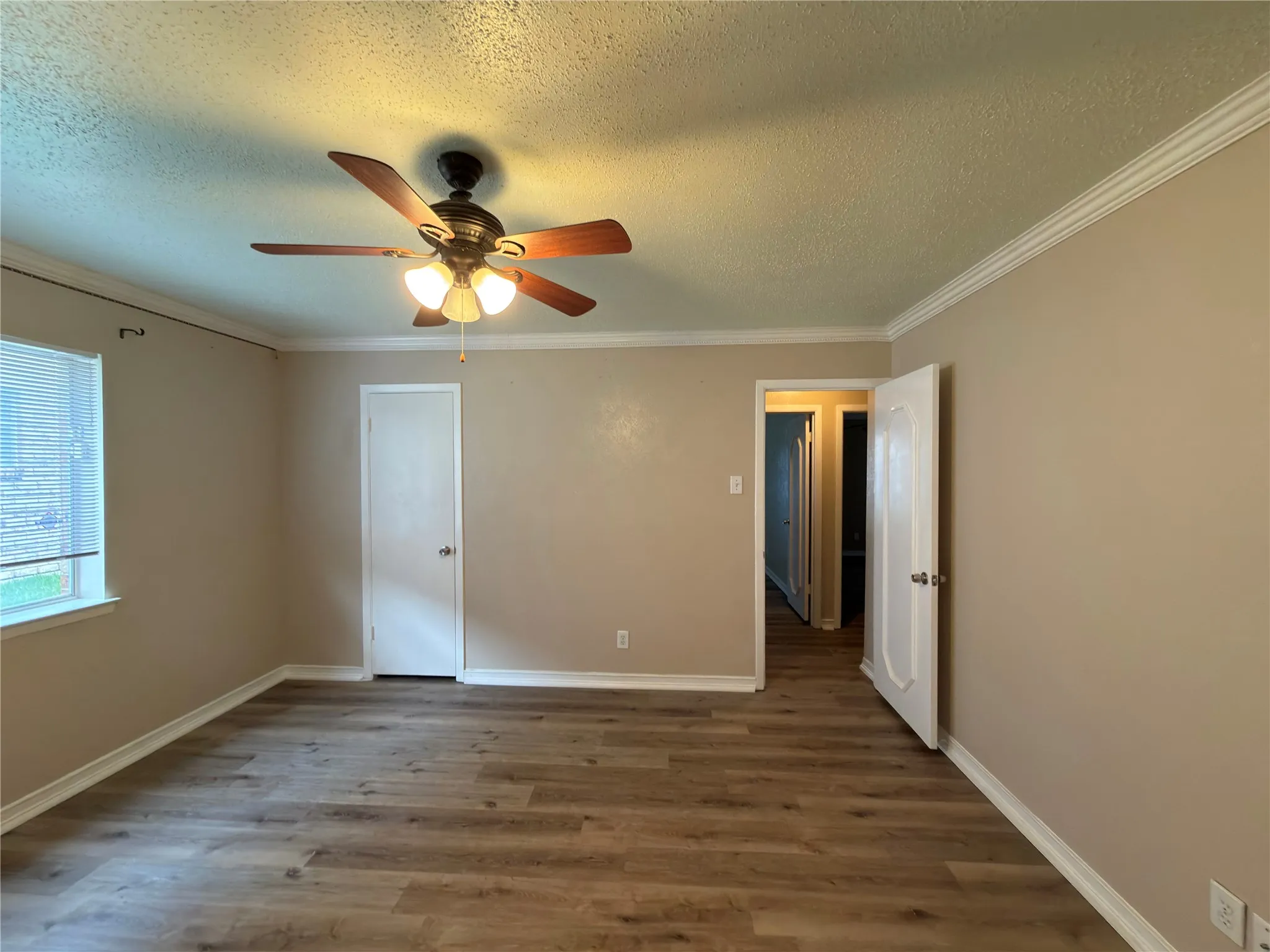 Single Family Residence For Rent in Dallas County , 1717 Warwick Street, Garland, Texas 75044, 3 Bedroom, 2 Bathroom, Garage spaces, 1,793 Sqft, built in 1972, mls#21299663, Real Estate Agent in Garland, Homes For Rent in Dallas county, Homes For Rent in Garland, Realtor in Garland Texas, Real Estate Brokerage Independent Realty Texas, Luminita Cordes Realtor