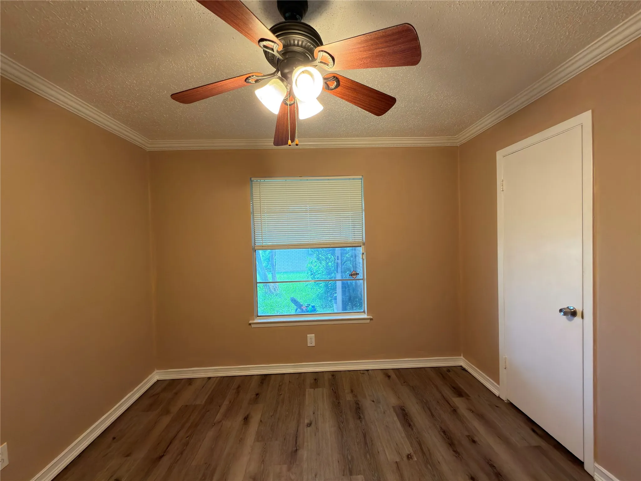 Single Family Residence For Rent in Dallas County , 1717 Warwick Street, Garland, Texas 75044, 3 Bedroom, 2 Bathroom, Garage spaces, 1,793 Sqft, built in 1972, mls#21299663, Real Estate Agent in Garland, Homes For Rent in Dallas county, Homes For Rent in Garland, Realtor in Garland Texas, Real Estate Brokerage Independent Realty Texas, Luminita Cordes Realtor